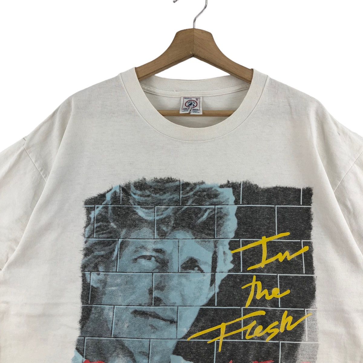 Band Tees Vintage ROGER WATERS Tour In The Flesh Tee Gerald Scarfe Art Size US M / EU 48-50 / 2 - 2 Thumbnail