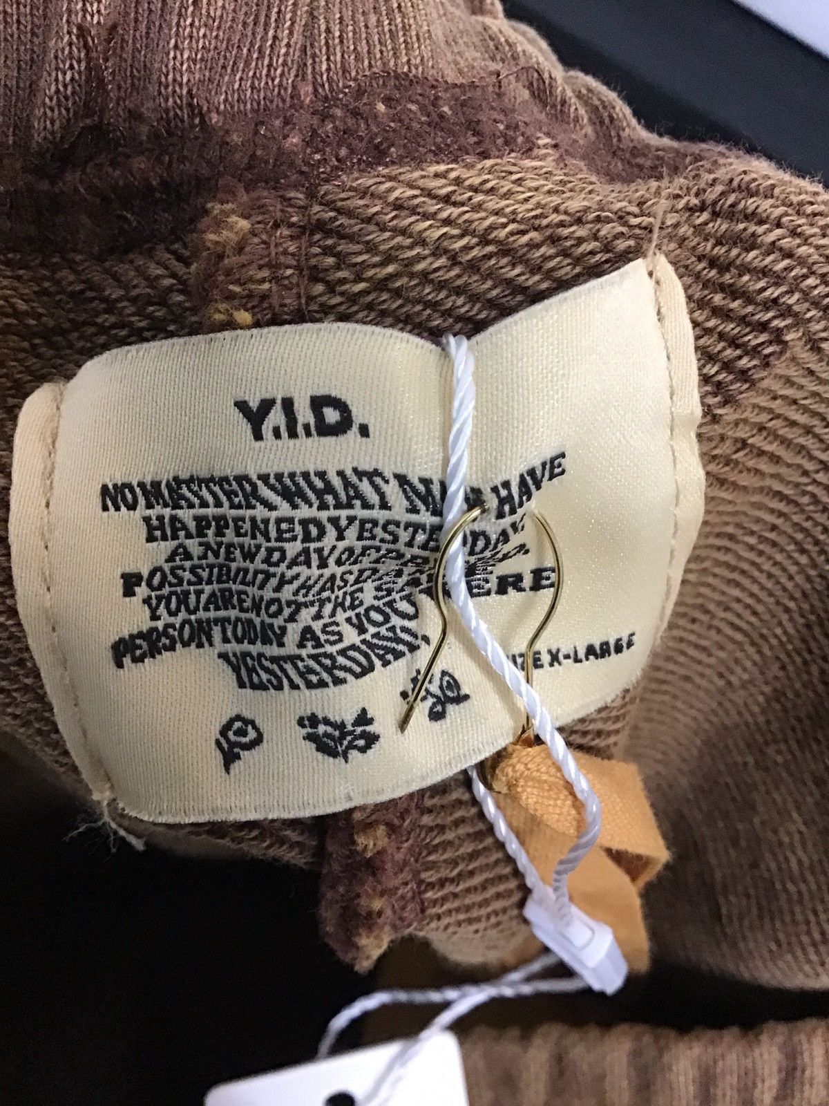 Other YESTERDAY IS DEAD MADE WITH CARE CORE SHORTS Size US 38 / EU 54 - 9 Thumbnail