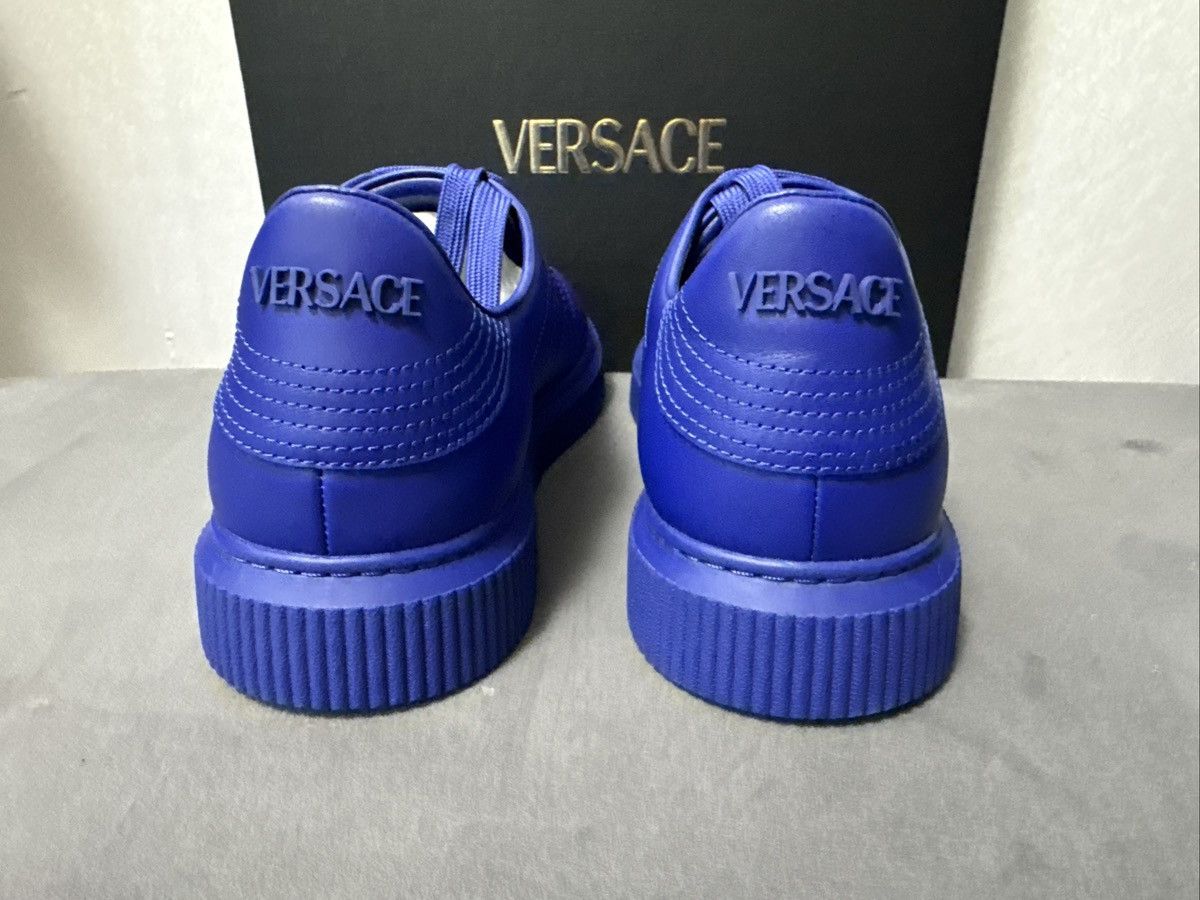 Versace Versace Medusa Head Royal Blue Leather Sneakers Sz 39 Size US 8.5 / IT 38.5 - 6 Thumbnail