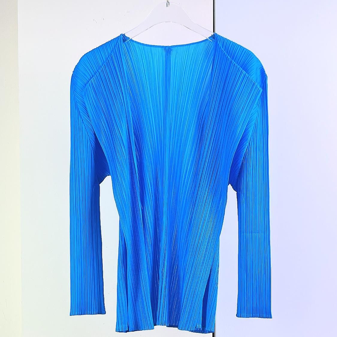 Pleats Please Issey Miyake Pleats Please Issey Miyake Blue Pleated Cardigan Size 3 Size M / US 6-8 / IT 42-44 - 1 Thumbnail