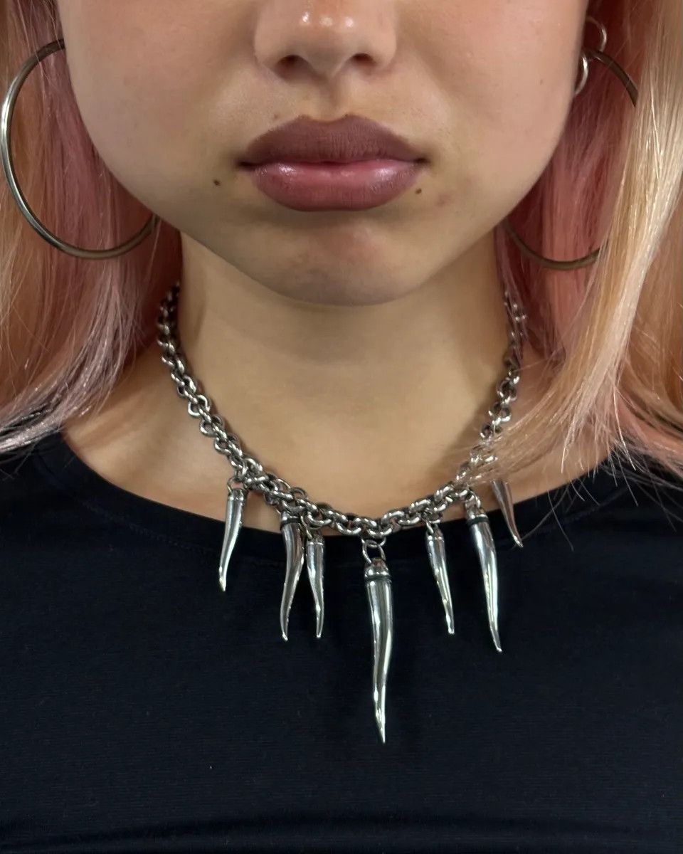 Dolce & Gabbana 2000s Dolce & Gabbana Silver Grey Metal Spike Teeth Pendant Necklace Size ONE SIZE - 2 Thumbnail
