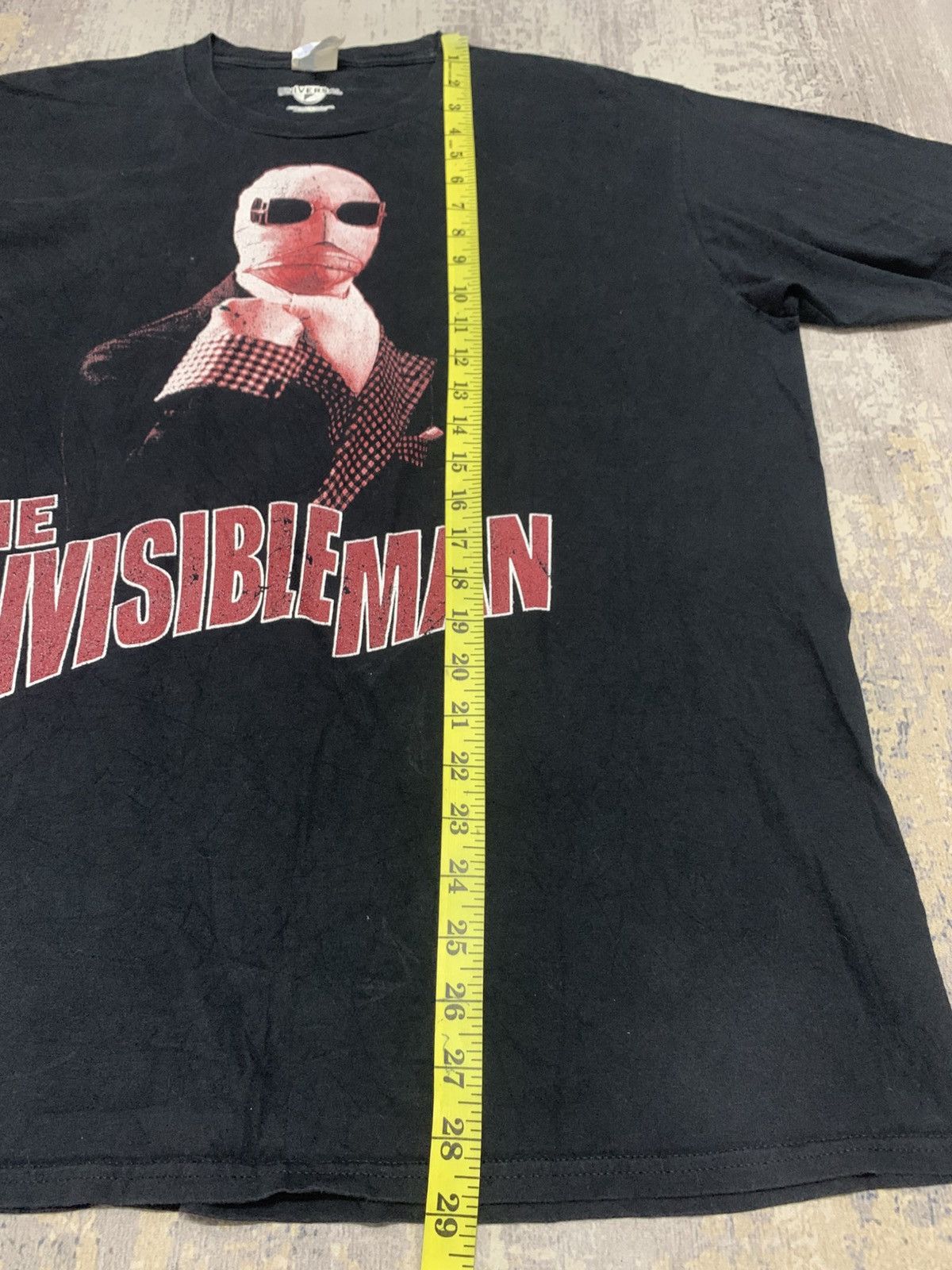 Vintage Vintage Y2K Invisible Man Movie Tshirt Size US XL / EU 56 / 4 - 10 Thumbnail