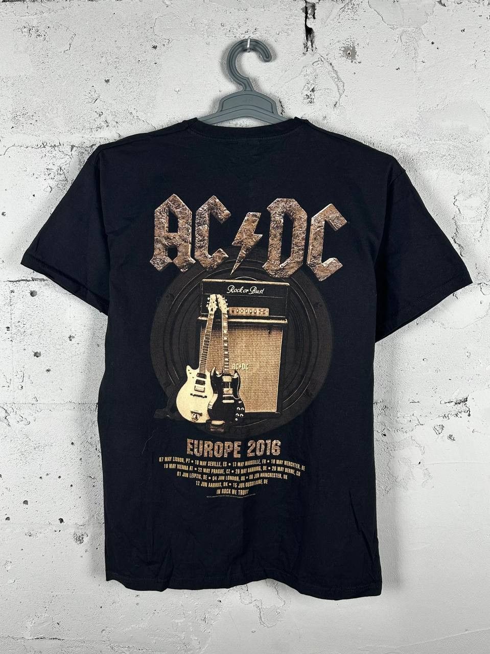 AC/DC × Band Tees × Vintage Vintage AC/DC Rock Or Bust World Tour Graphic T Shirt Large Size US L / EU 52-54 / 3 - 1 Thumbnail