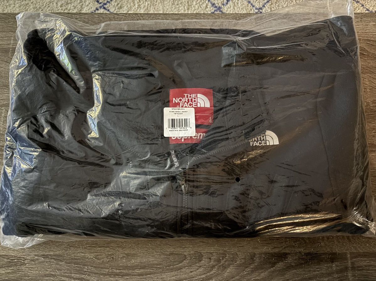 Supreme × The North Face Supreme The North Face Arc Logo Denali Fleece Jacket Size US L / EU 52-54 / 3 - 1 Thumbnail