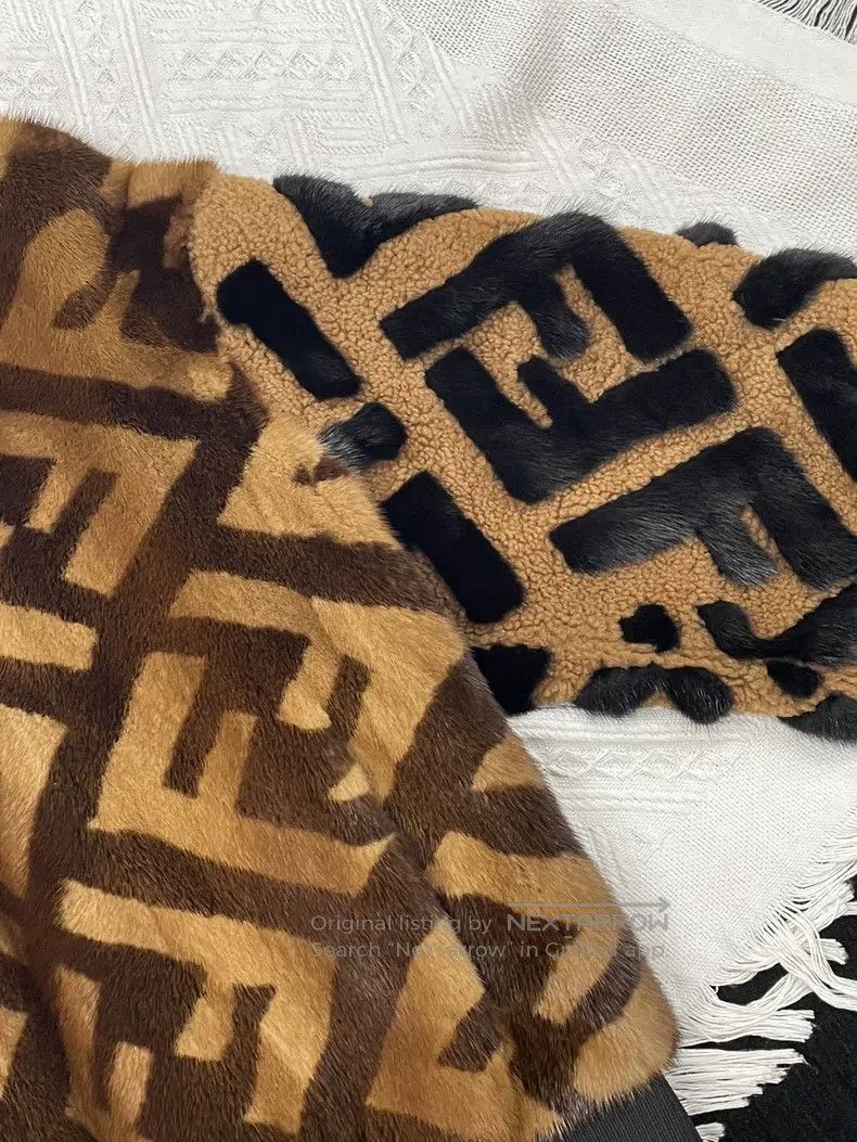Fendi Fendi Monogrammed fur jacket with reversible design Size S / US 4 / IT 40 - 2 Thumbnail