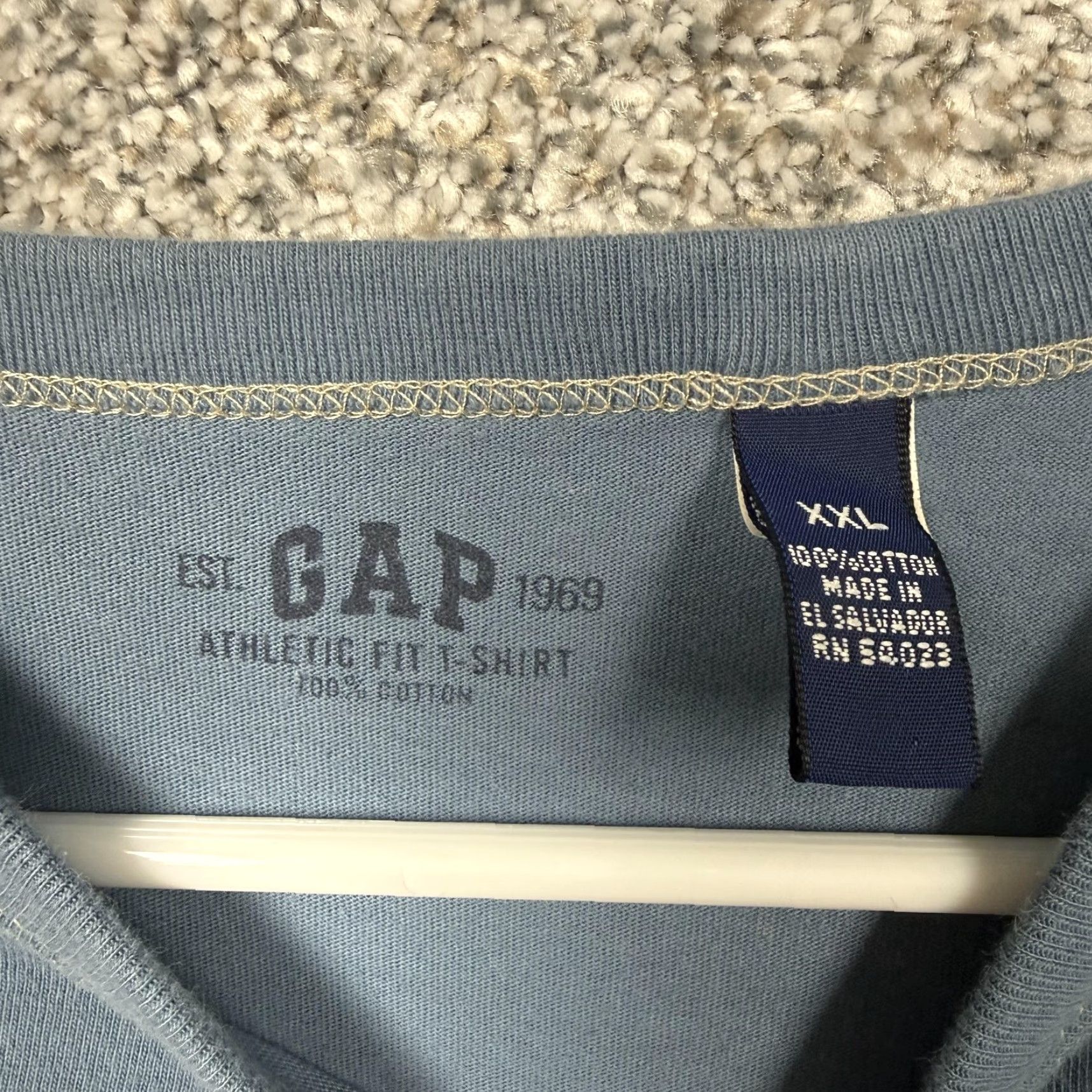 Gap VINTAGE Gap Shirt 2XL Blue Athletic Fit 100% Cotton Tagless Tee Streetwear Mens Size US XXL / EU 58 / 5 - 4 Thumbnail