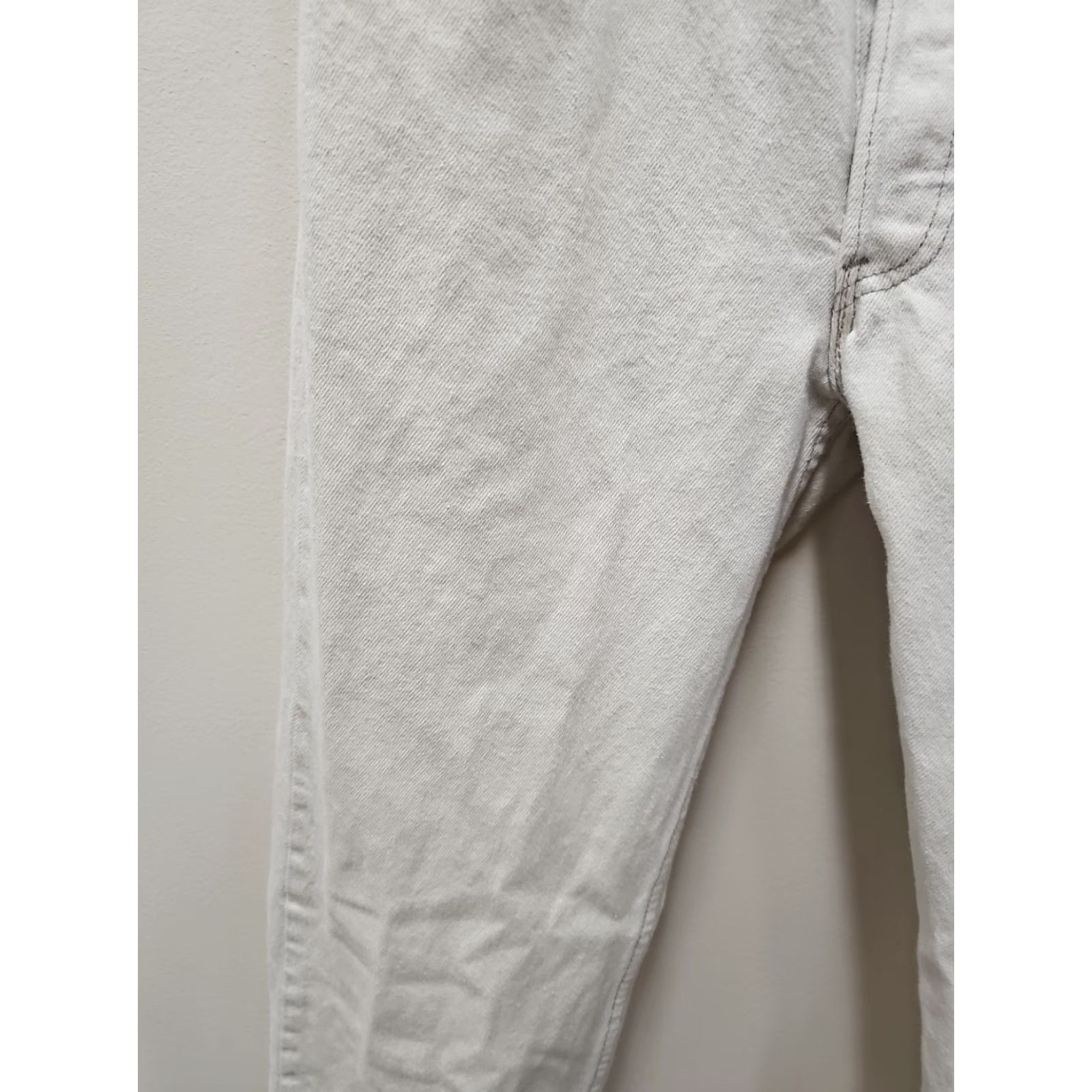 Levi's VINTAGE Levi's 501 Jeans Button Fly Straight White 31x34 Mens Denim Cotton 5-Pocket Modern Style Regular Fit Adapted for Comfort Size US 31 - 4 Thumbnail