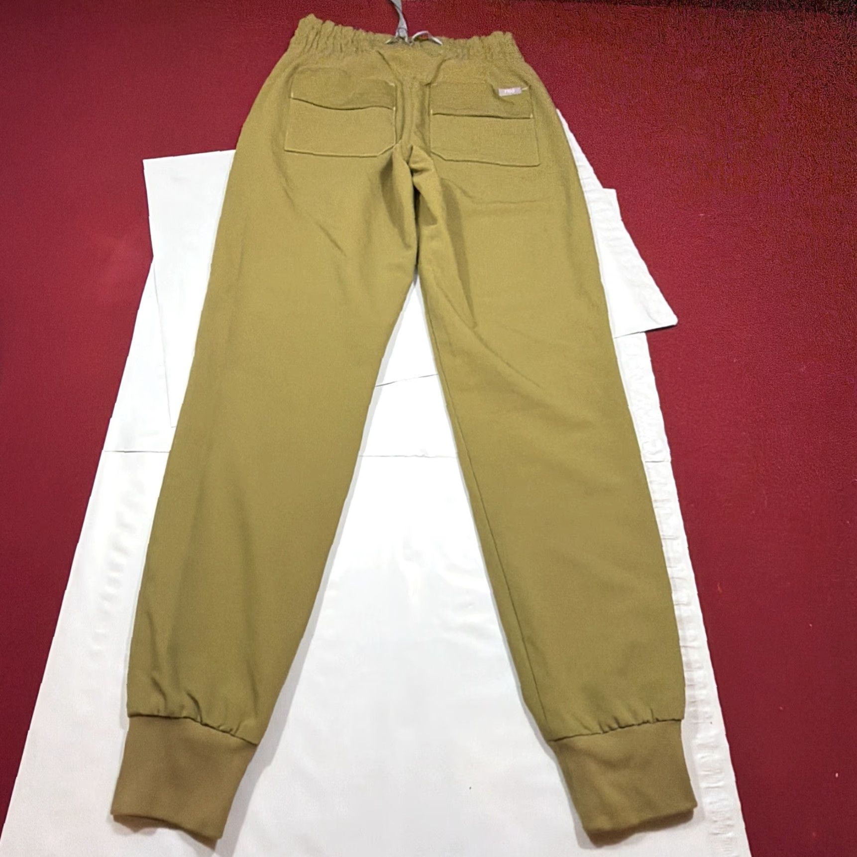 Olive FIGS PANTS JOGGERS Olive Green XS Women Drawstring Waist Rayon Blend - Jogger Tapered Leg Stretcht No Flaws Pockets Medical Scrubs Size 26" / US 2 / IT 38 - 2 Thumbnail