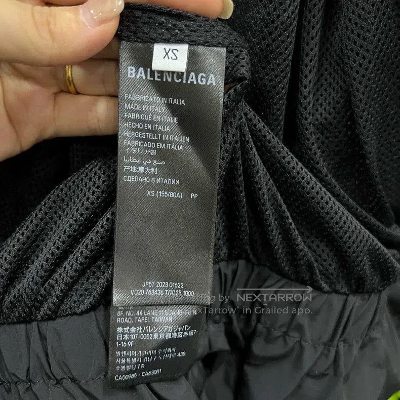 Balenciaga Balenciaga Black Embroidered Logo Jacket. Size US XS / EU 42 / 0 - 4 Thumbnail