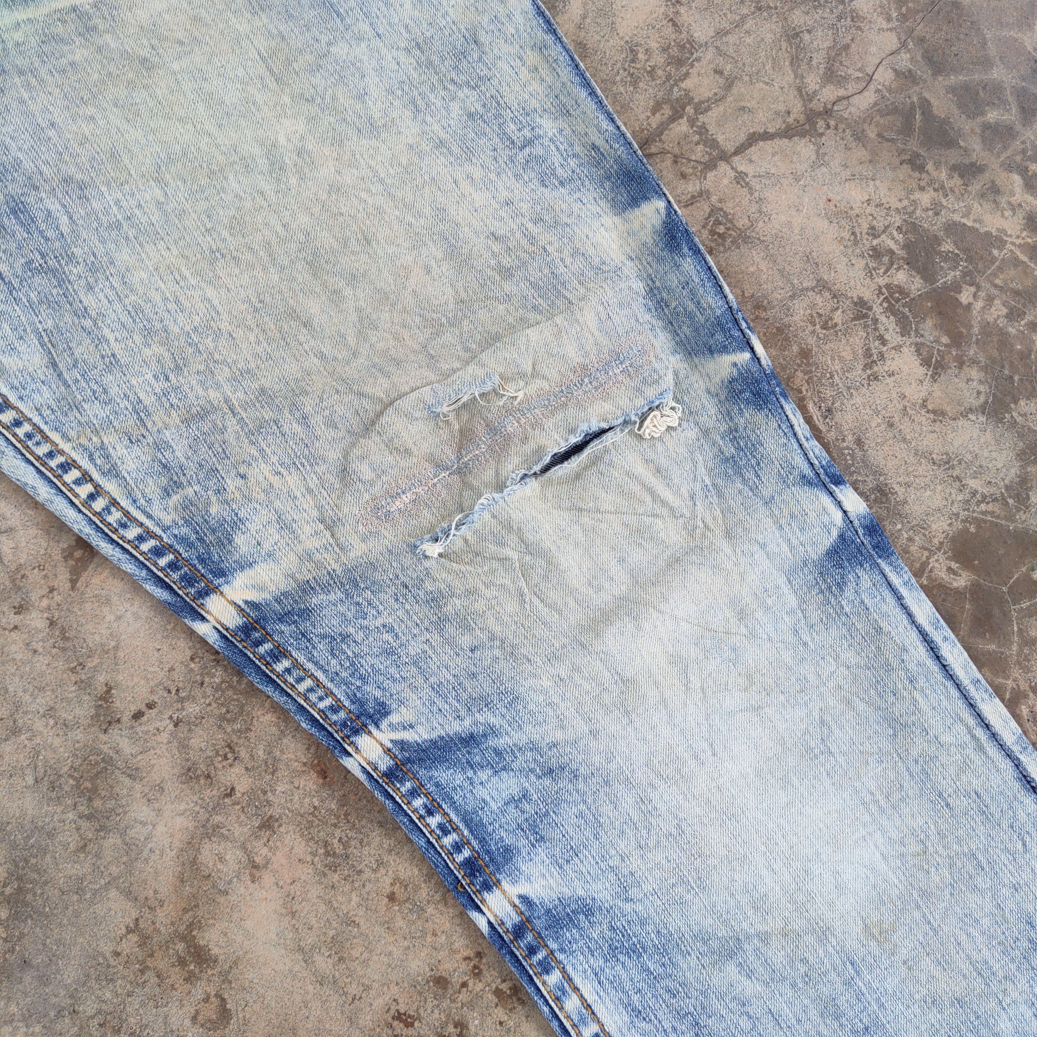 Japanese Brand × Vintage W33 VINTAGE JAPANESE FADED DISTRESSED JEANS PANTS Size US 33 - 5 Thumbnail
