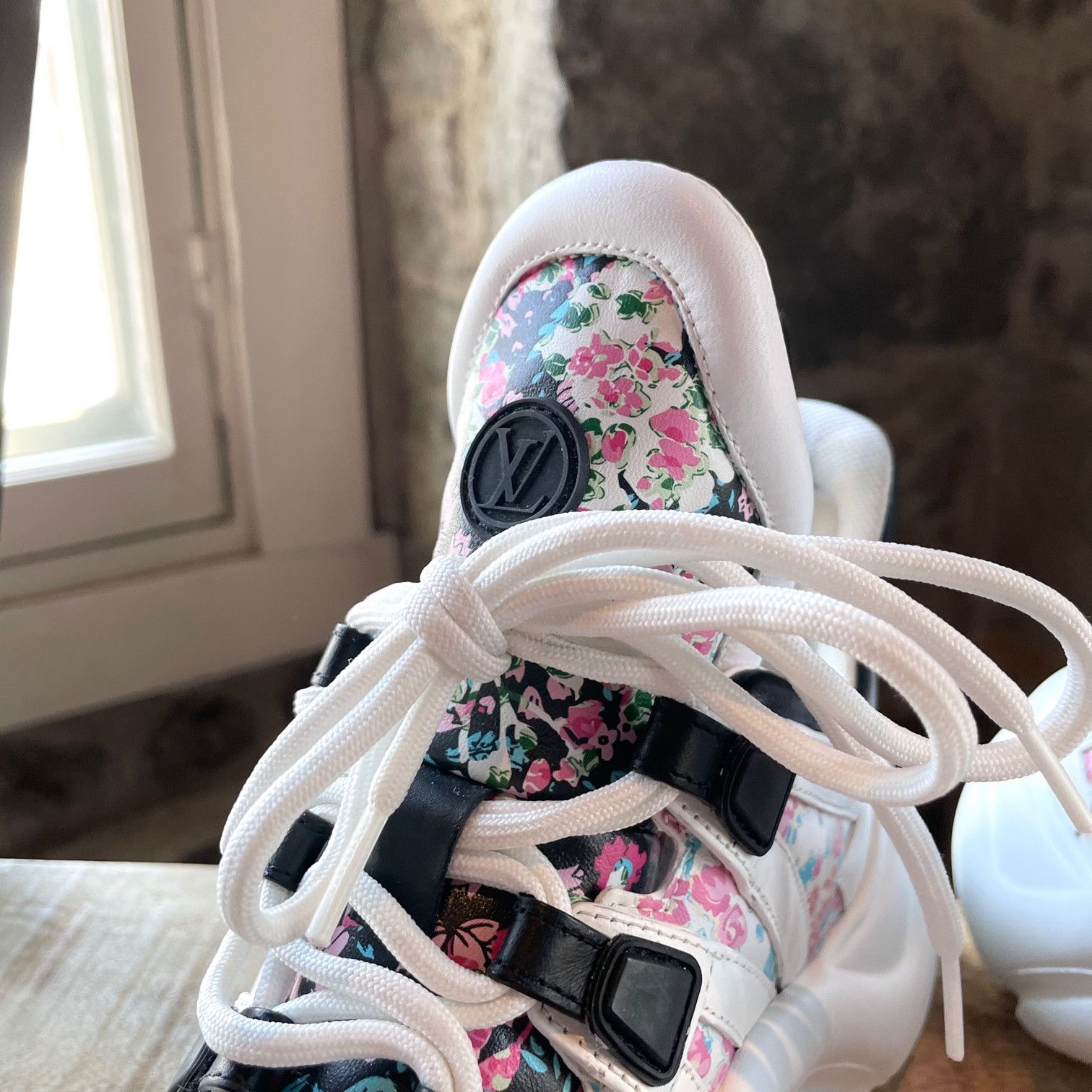 Louis Vuitton Louis Vuitton White Archlight Floral Print Chunky Sneakers Size US 8 / IT 38 - 4 Thumbnail