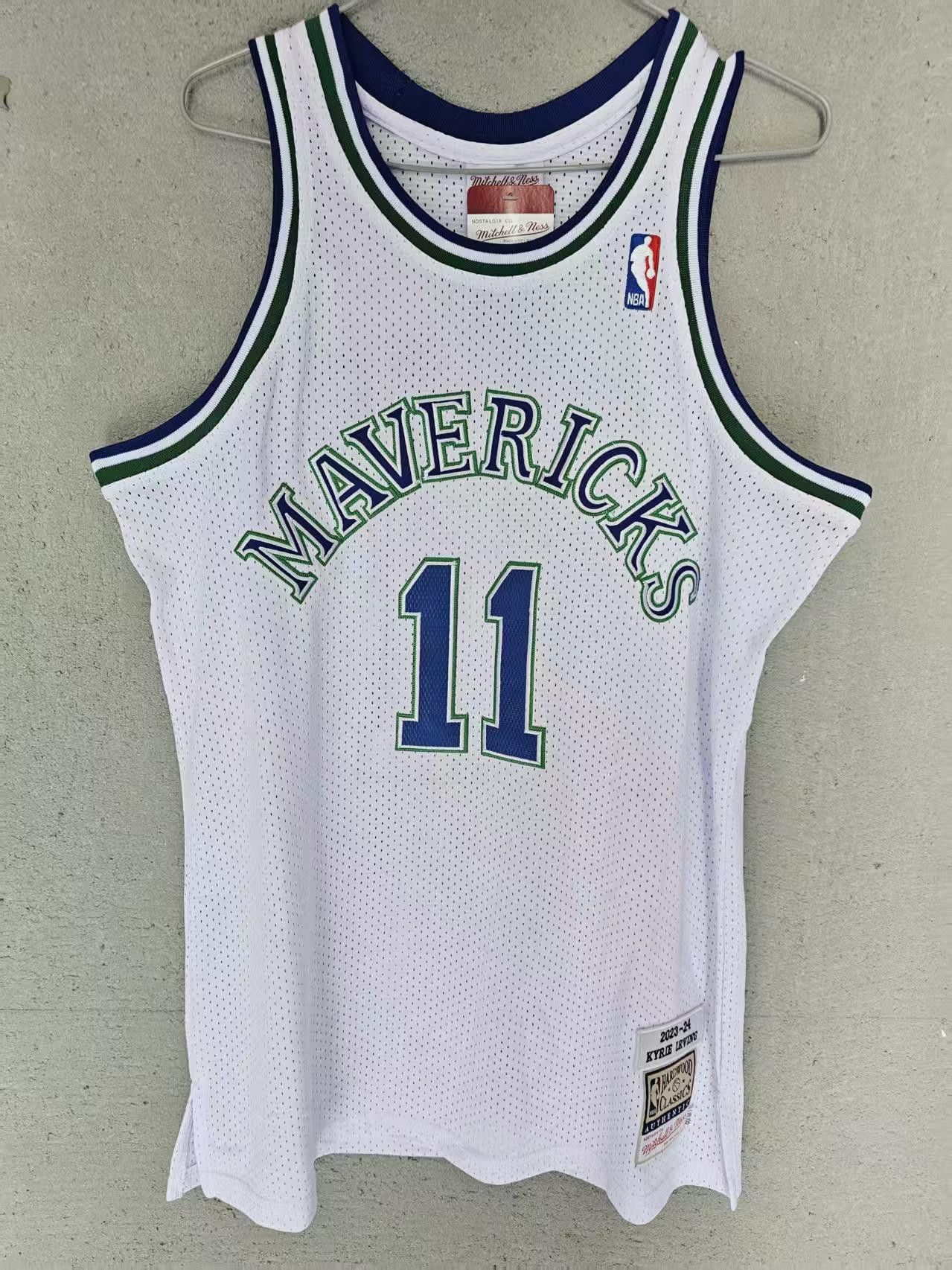 NBA Kyrie Irving Jersey Dallas Mavericks 11 Double Stitched Size US XL / EU 56 / 4 - 2 Thumbnail