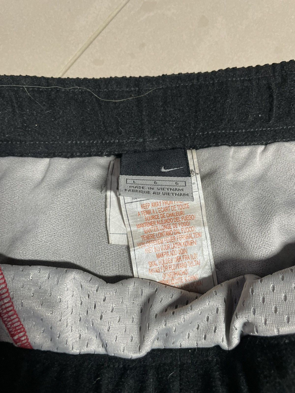 Nike × Vintage Nike swoosh vintage shorts Size US 32 / EU 48 - 2 Thumbnail