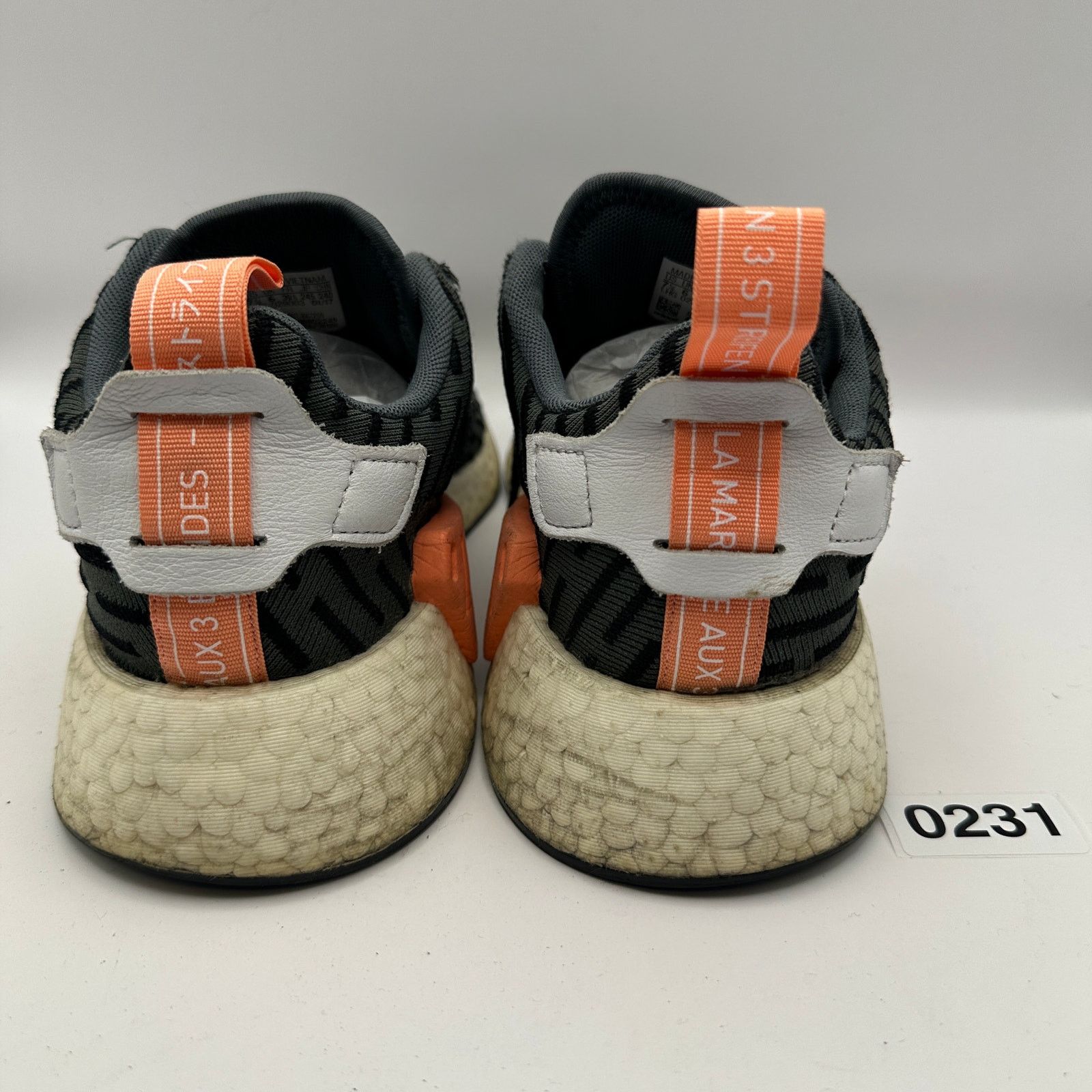 Adidas ADIDAS Women's 7.5 NMD R2 BA7259 Utility Green White BOOST Size US 7.5 / IT 37.5 - 4 Thumbnail