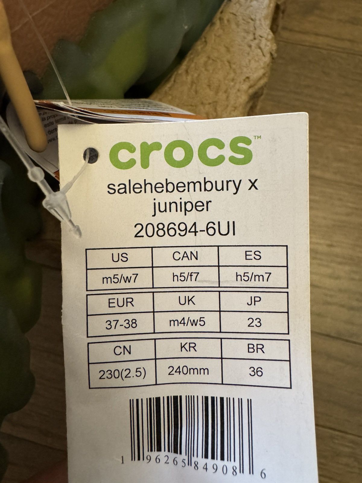 Crocs × Salehe Bembury Salehe Bembury x Crocs Juniper Size US 5 / EU 37 - 12 Thumbnail