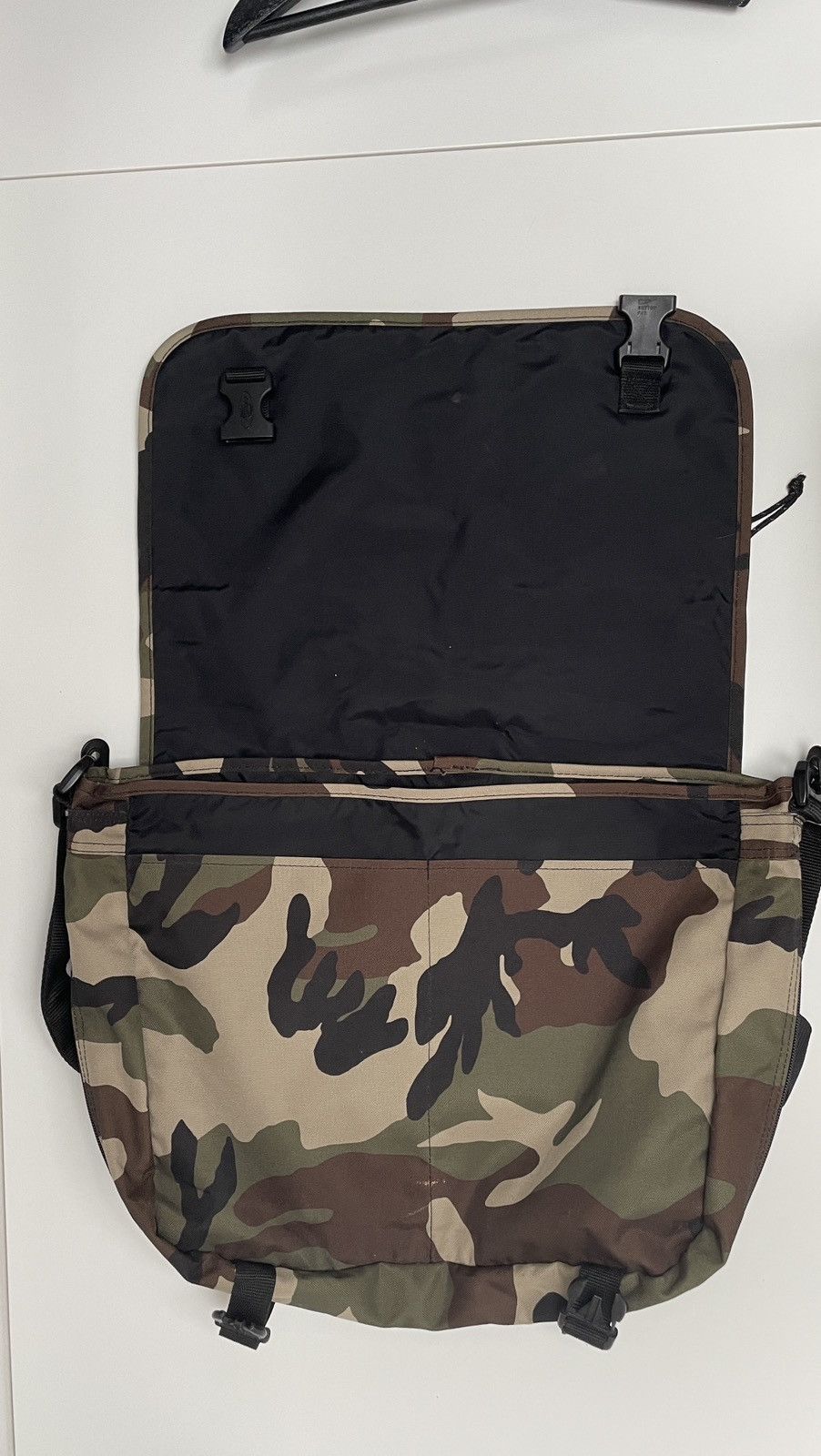Eastpak Camo Messenger Bag Eastpak Vintage Made USA Size ONE SIZE - 5 Thumbnail