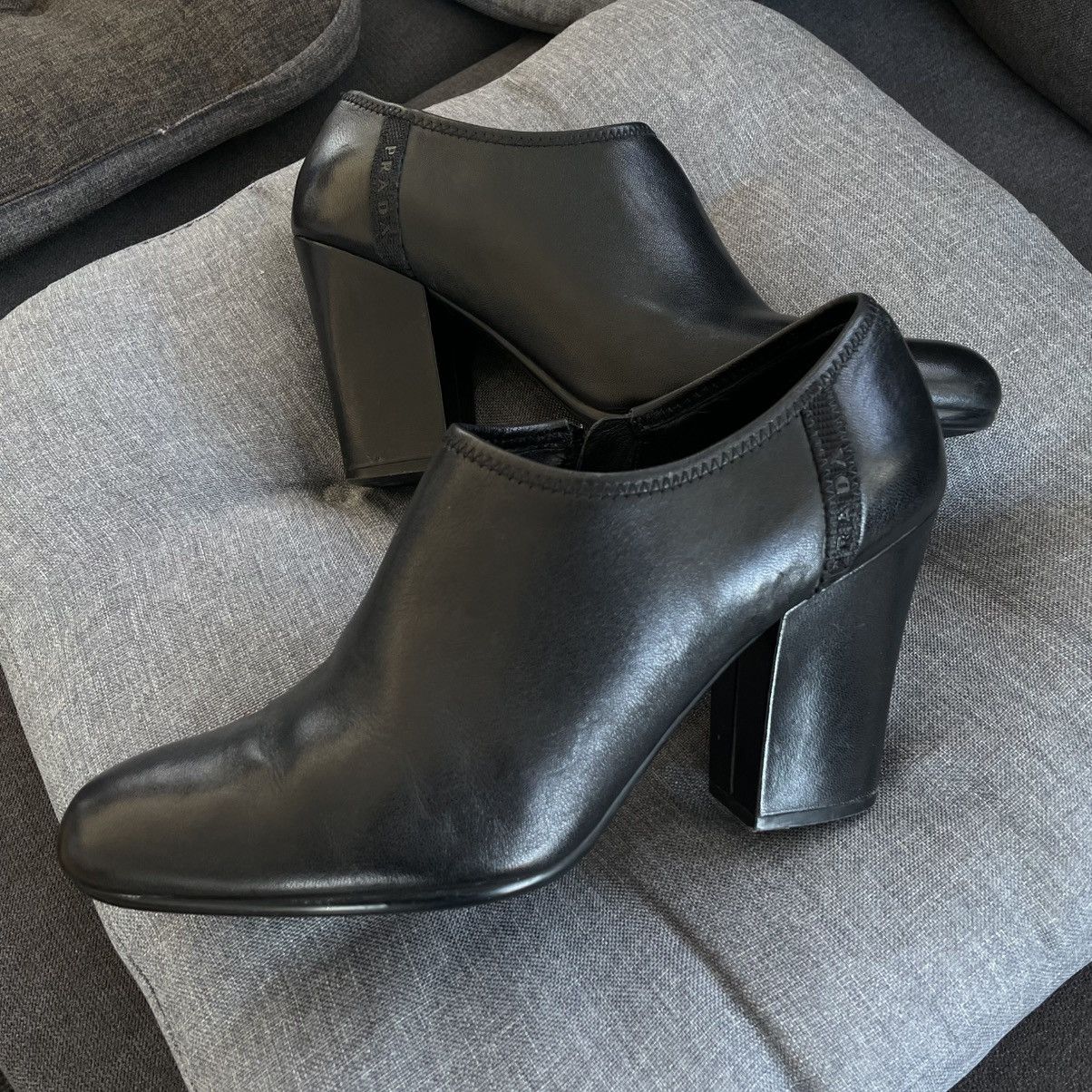 Prada × Vintage Vintage Avantgarde Prada Logo Heels Size 39 Size US 8 / IT 38 - 5 Thumbnail