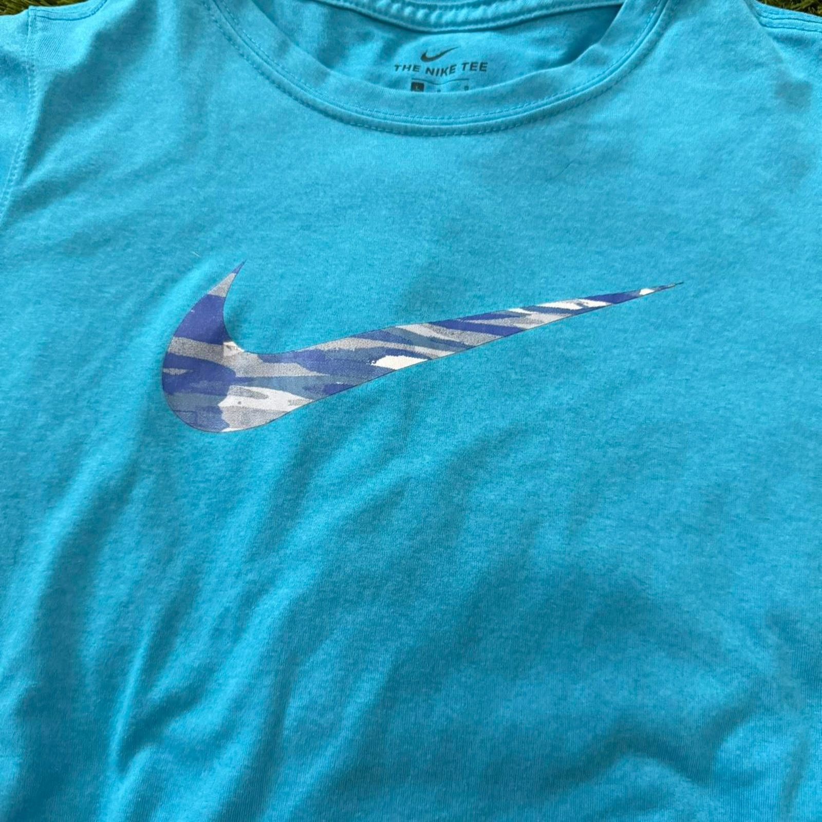 Nike Nike Dri-FIT tee in blue and white Breathable Athletic style Size L / US 10 / IT 46 - 2 Thumbnail