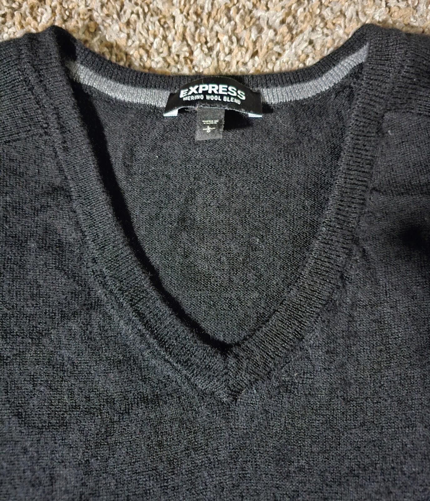 Express Express Men's Vneck Sweater Size L Merino Wool Blend Black Size US L / EU 52-54 / 3 - 2 Thumbnail