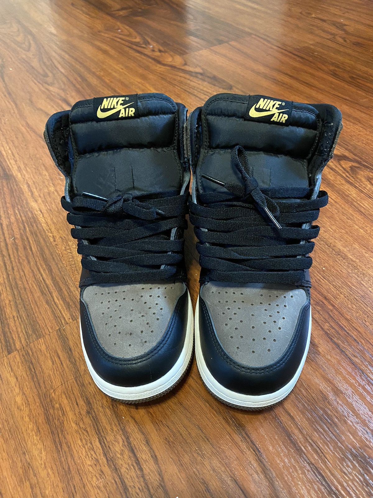 Other Jordan 1 Palomino Size US 7 / EU 40 - 1 Thumbnail