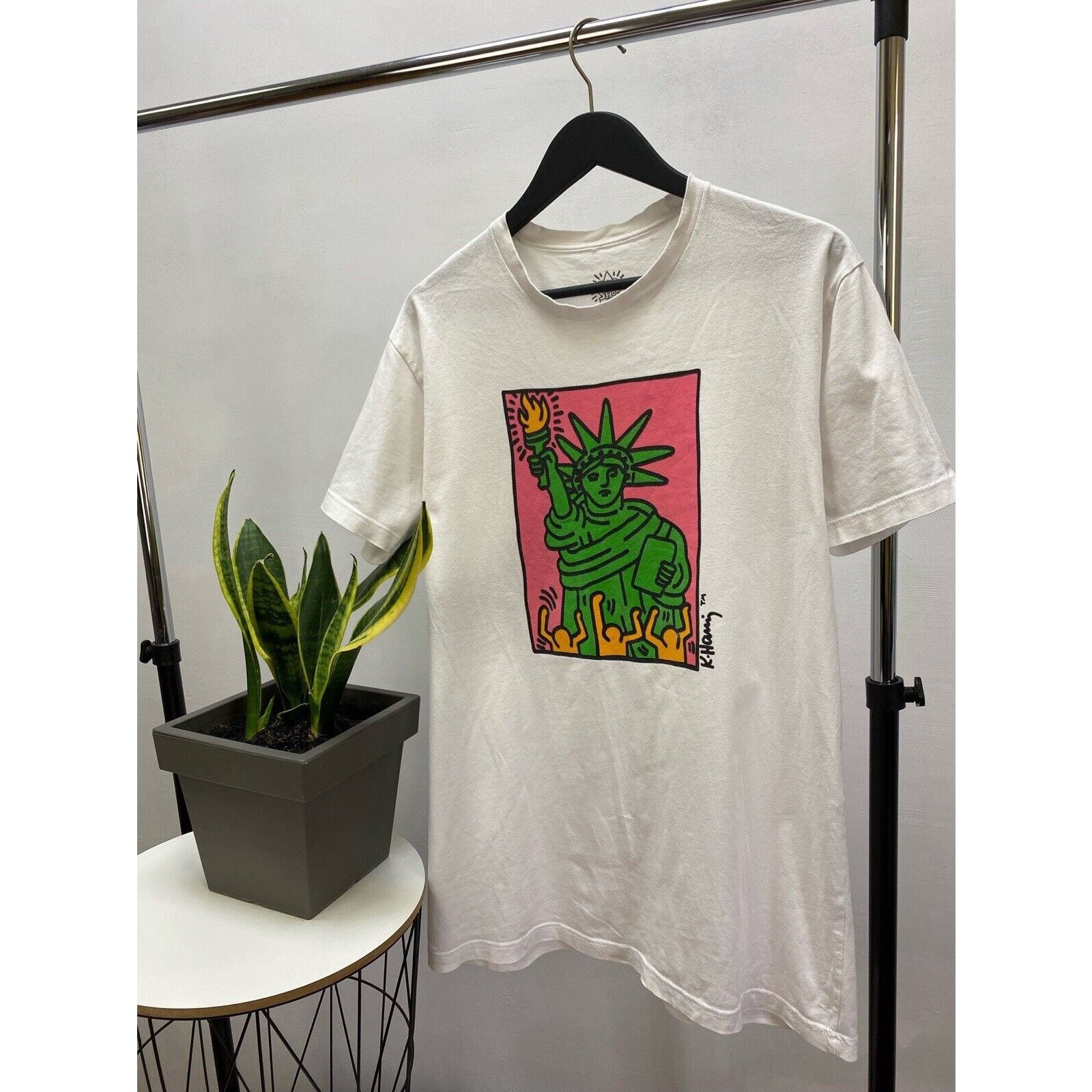 Keith Haring Keith Haring Statue Of Liberty T-shirt Size L White Size US L / EU 52-54 / 3 - 2 Thumbnail