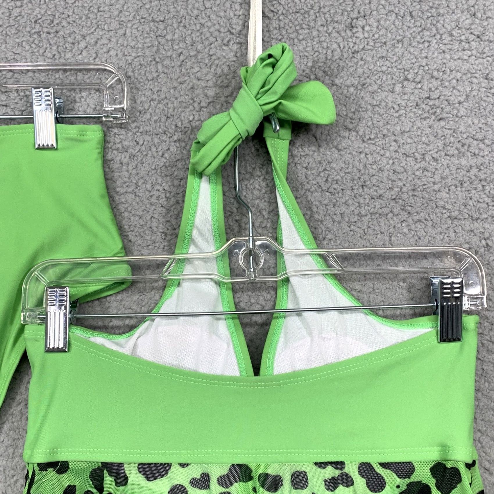 Vintage 2 Piece Tankini Swimsuit Women’s Size S Green Black Padded NWOT Halter Leopard Pattern 2 pc Shirt? Size ONE SIZE - 6 Thumbnail