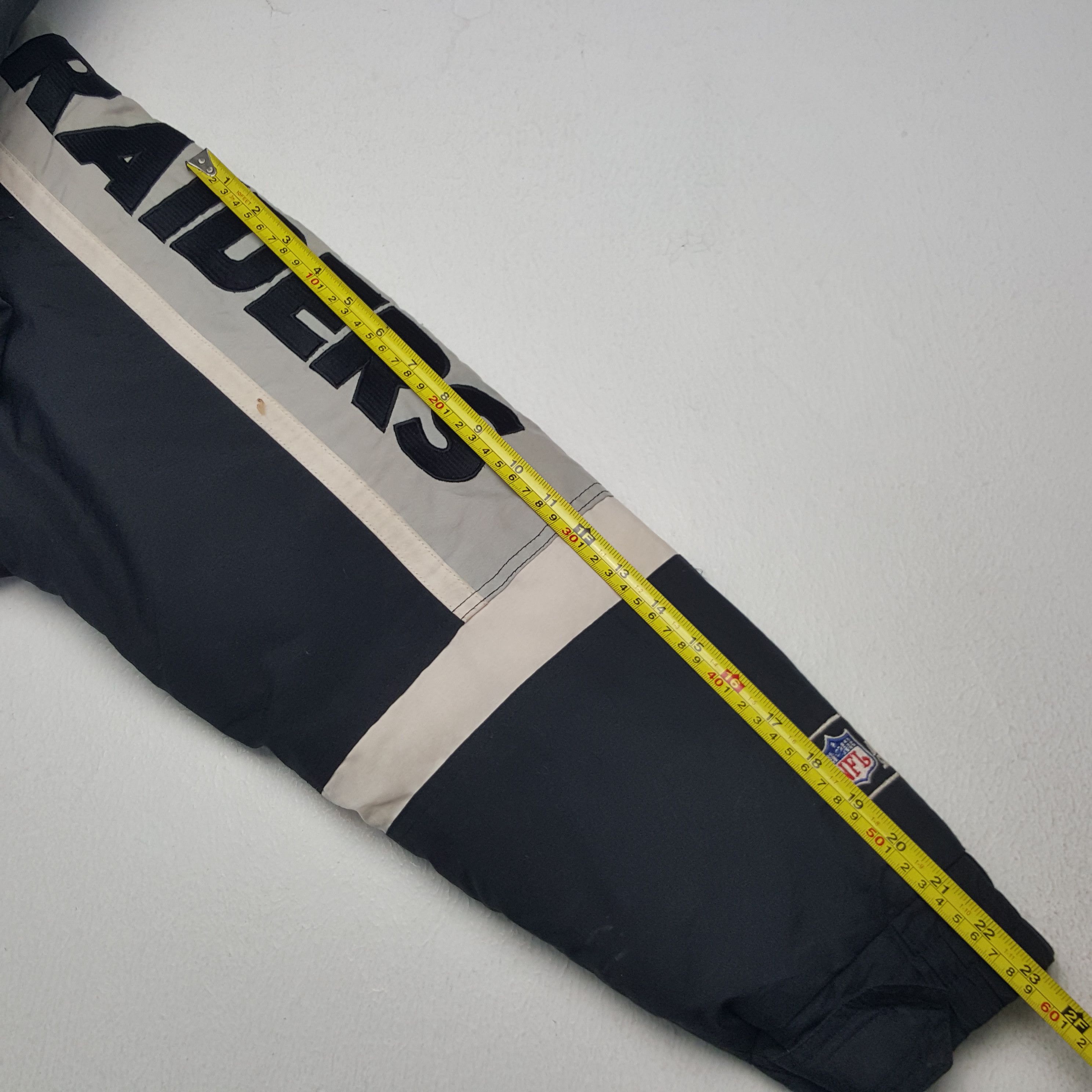 NFL × Vintage Vintage NFL X Raiders Windbreaker Long Jacket Size US L / EU 52-54 / 3 - 6 Thumbnail