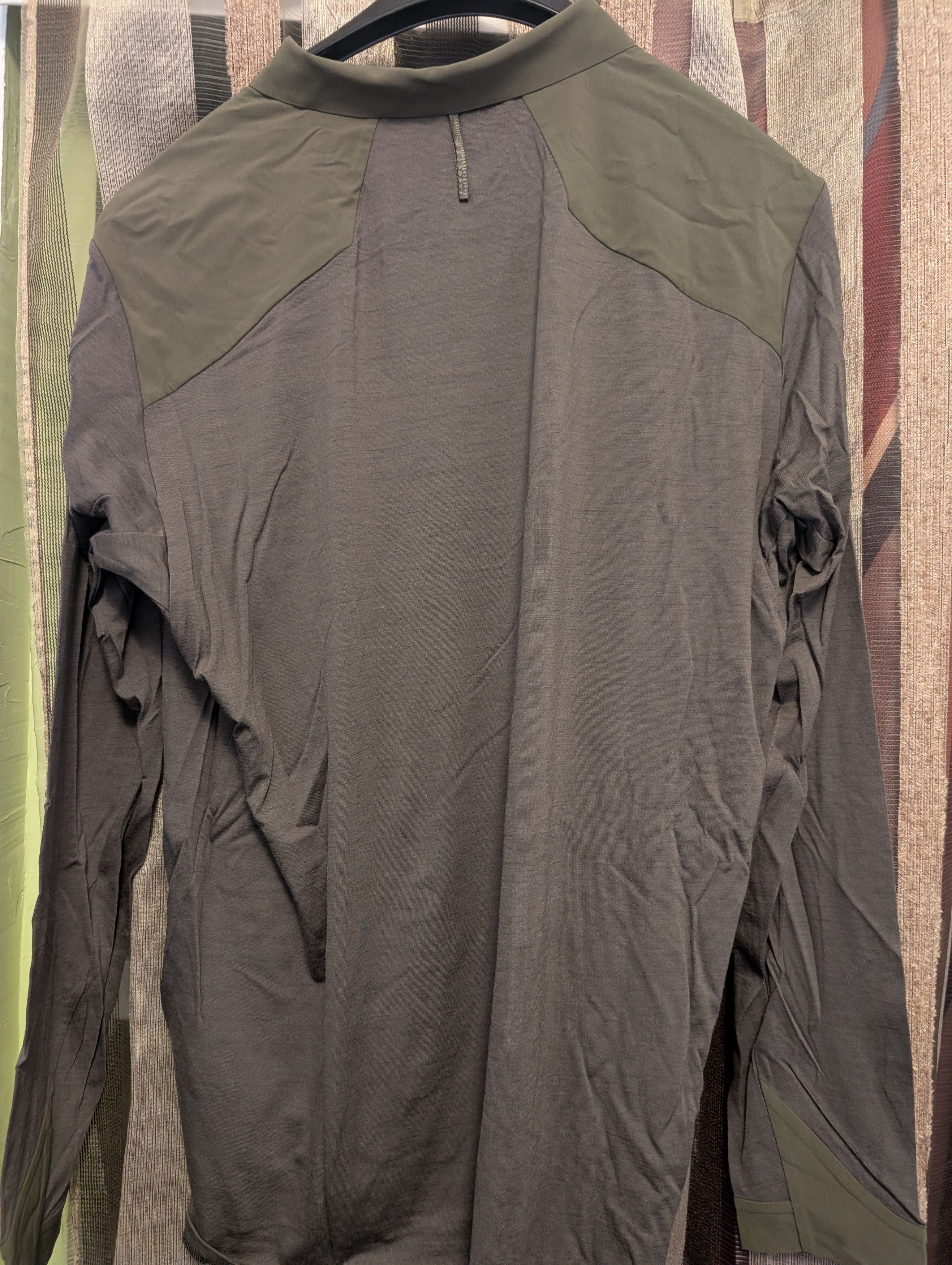Veilance Arc'teryx Veilance Frame LS Polo Shirt, Olive Size US L / EU 52-54 / 3 - 11 Thumbnail