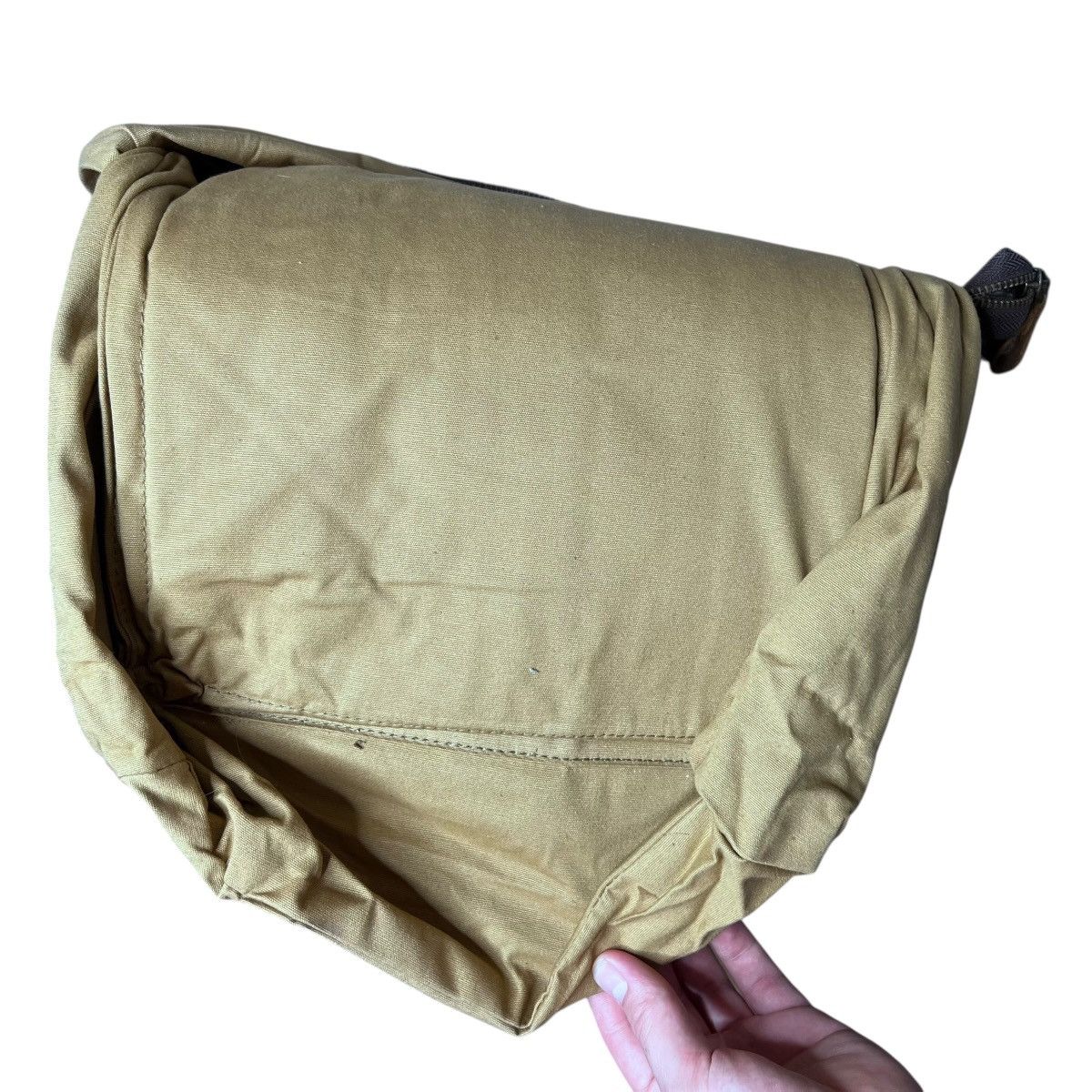 Other The Walking Dead Season 10 Crew Gift Backpack Size ONE SIZE - 5 Thumbnail