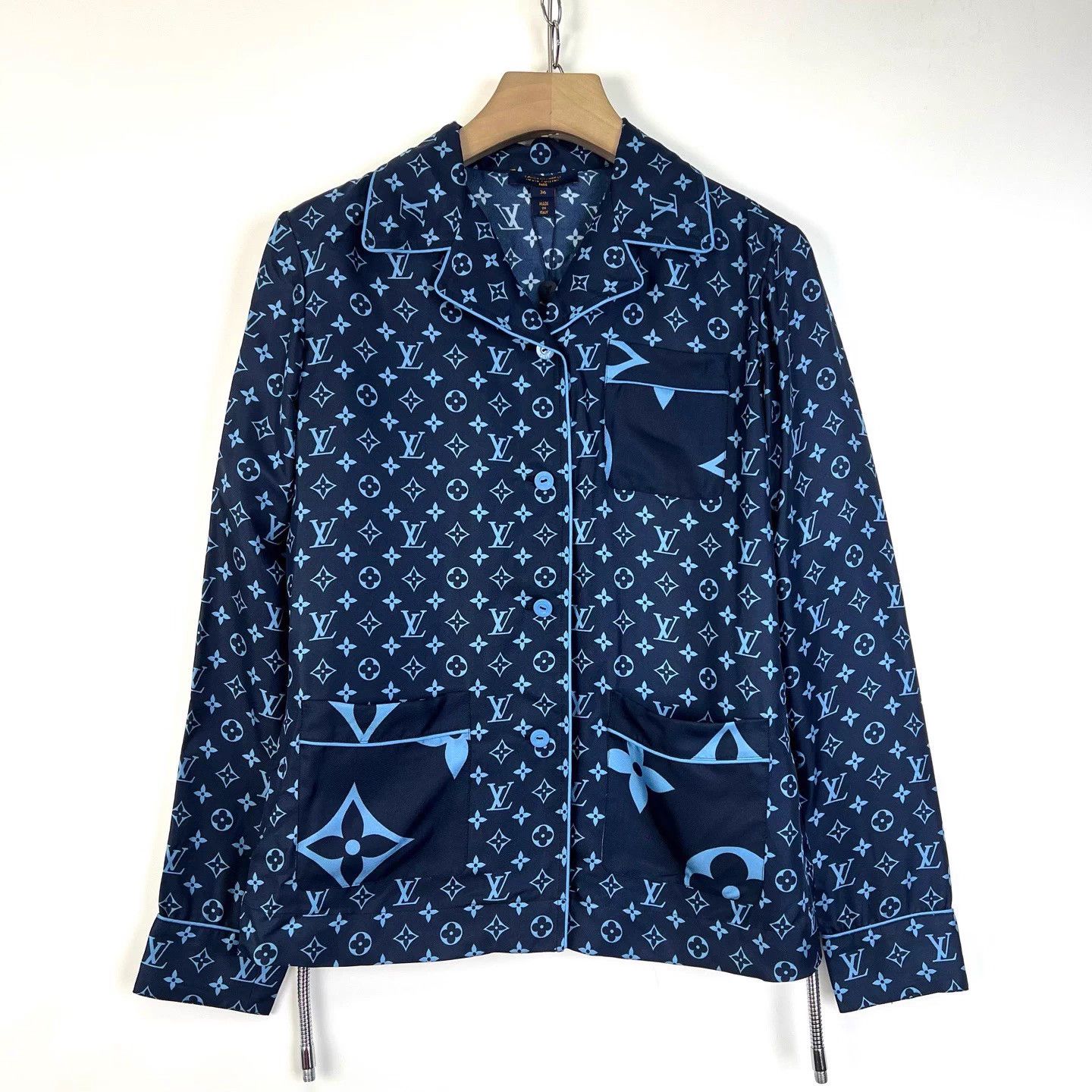 Louis Vuitton Louis Vuitton silk monogram print pajama-style shirt Size S / US 4 / IT 40 - 1 Thumbnail