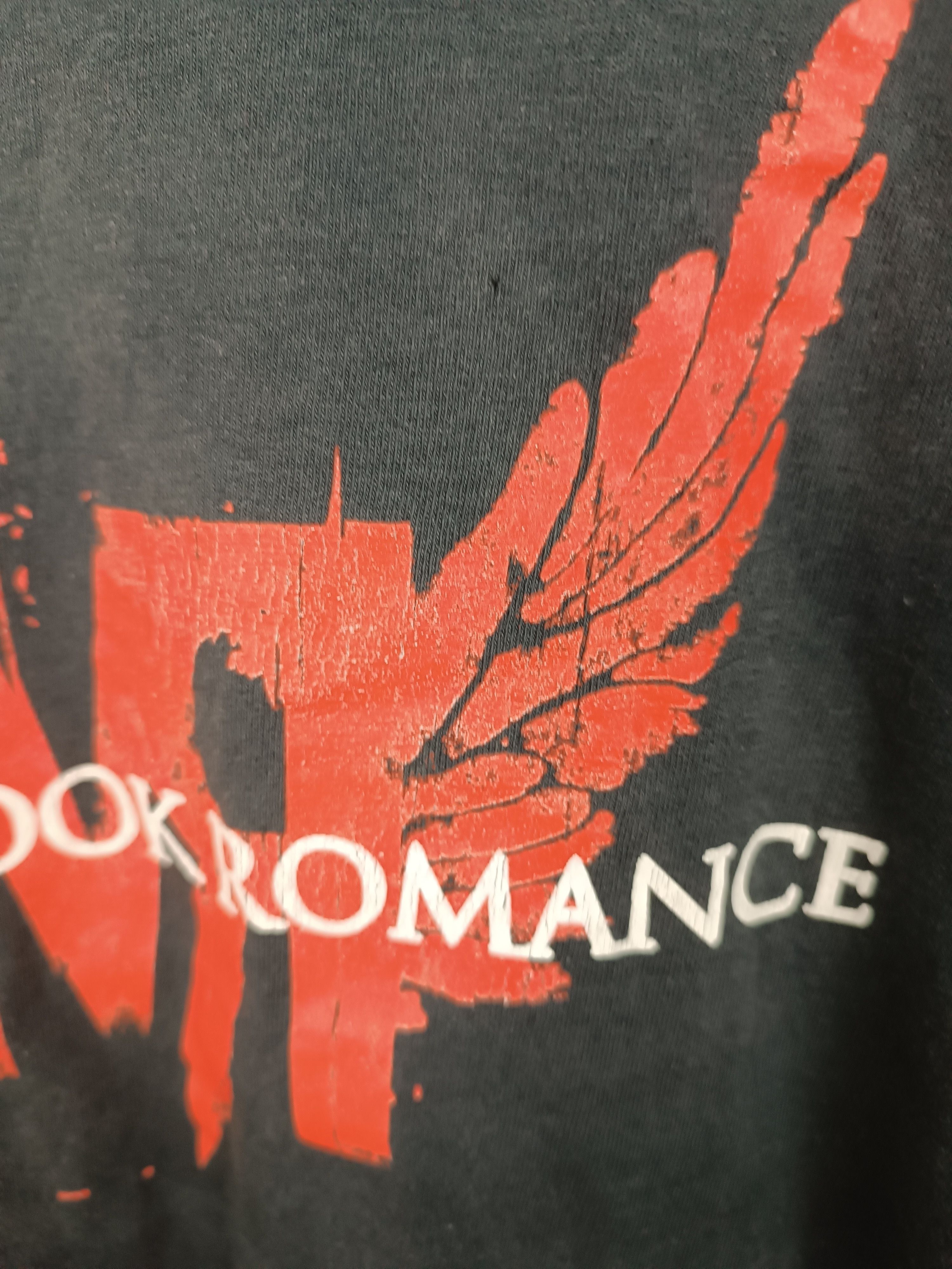 Band Tees THRASHED FADED VINTAGE 2000s MATCHBOX ROMANCE CROP y2k rufio Size US M / EU 48-50 / 2 - 7 Thumbnail