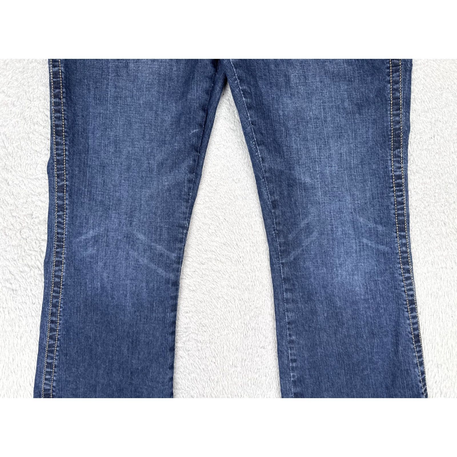 Wrangler Wrangler Jeans Juniors Bootcut Blue Med Wash Mid Rise Stretch Denim 34x30 Women's Size 13/14 Size 34" / US 12 / IT 48 - 4 Thumbnail