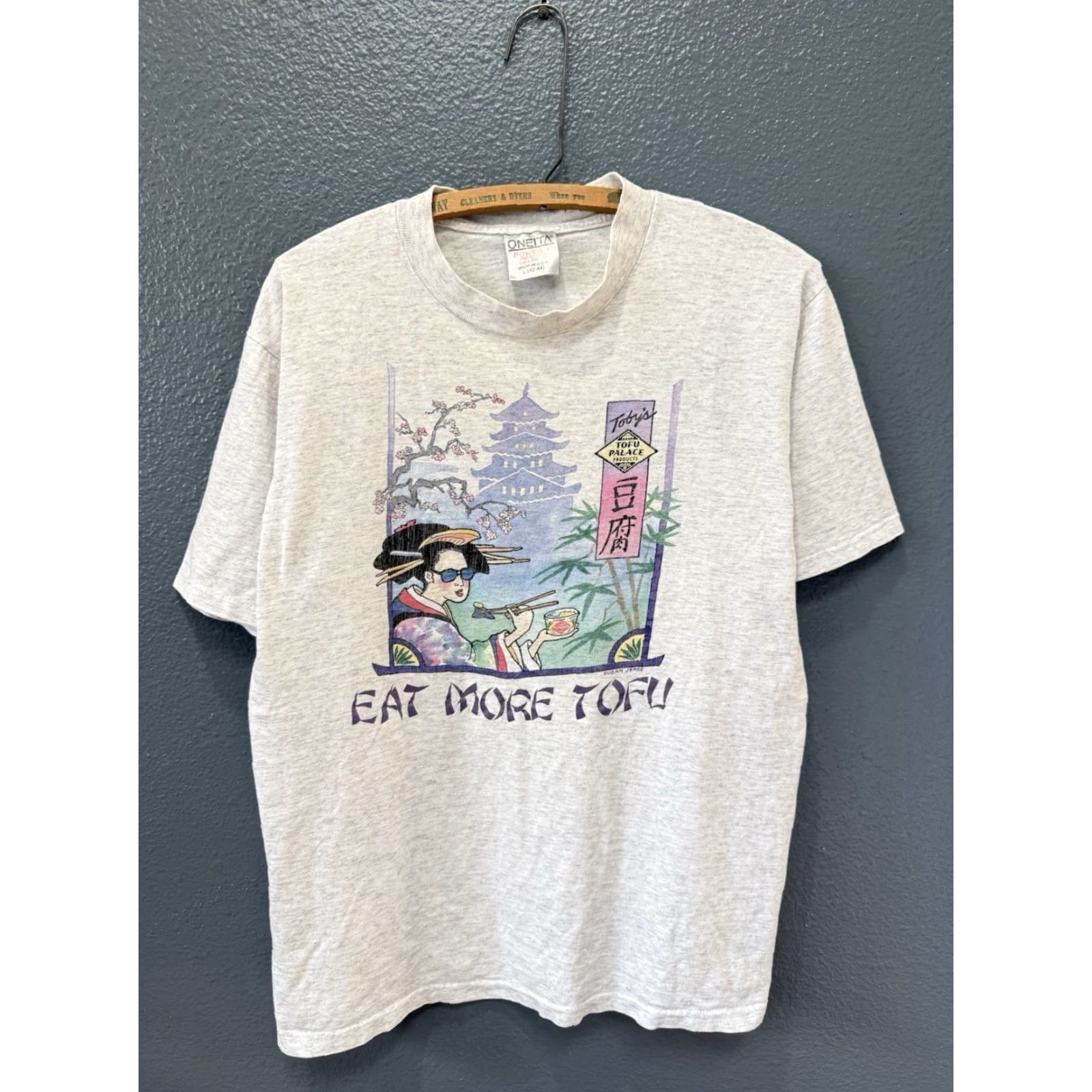 Palace VINTAGE 90s Onetia T-Shirt Gray Large Mens Shirt 90s Toby’s Tofu Palace Oregon Size US L / EU 52-54 / 3 - 3 Thumbnail