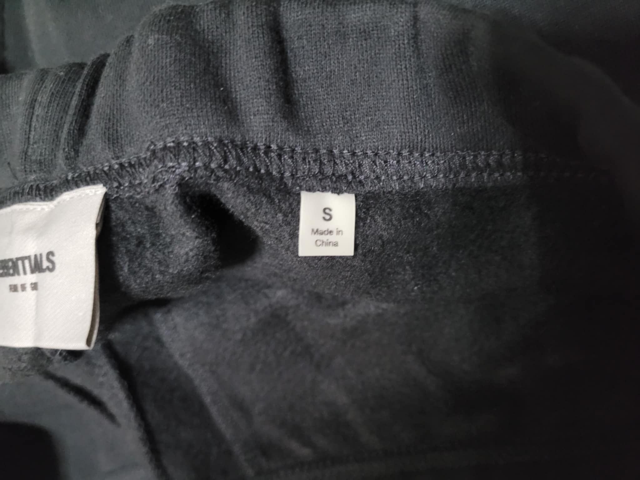 Fear of God sz S Fear of god essential black sweatpants Size US 30 / EU 46 - 13 Thumbnail