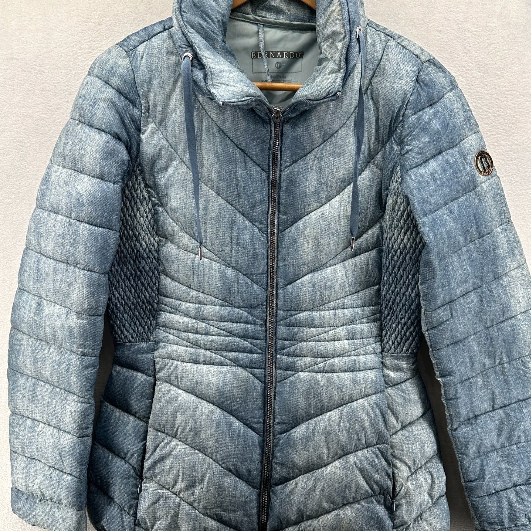 Vintage Bernardo Puffer Jacket Blue Women's Small Quilted Ecoplume Packable Hooded Size S / US 4 / IT 40 - 3 Thumbnail