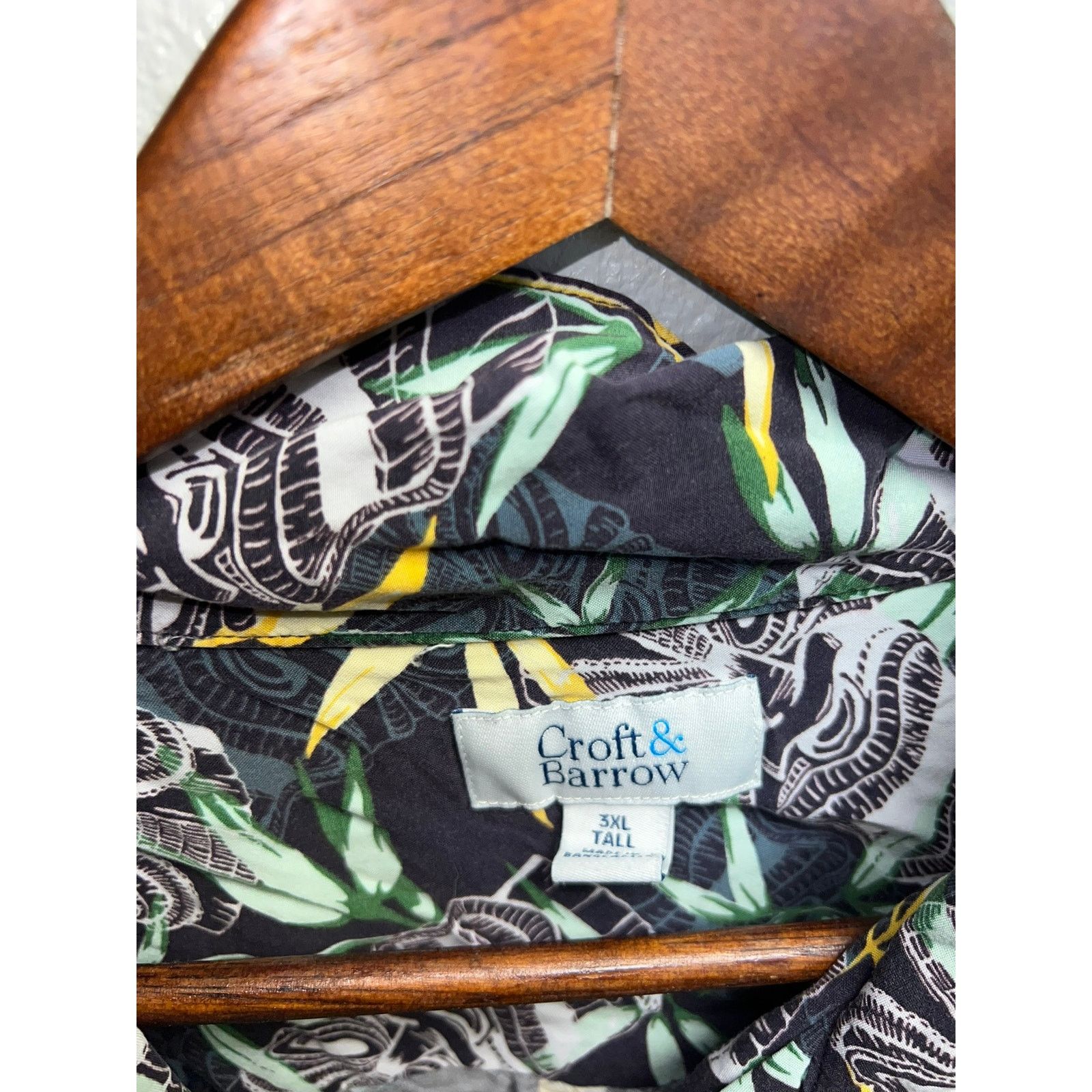 Croft & Barrow Tiki Head Shirt Button Up Easter Island Hawaiian Shirt 3XL Size US XXL / EU 58 / 5 - 6 Thumbnail