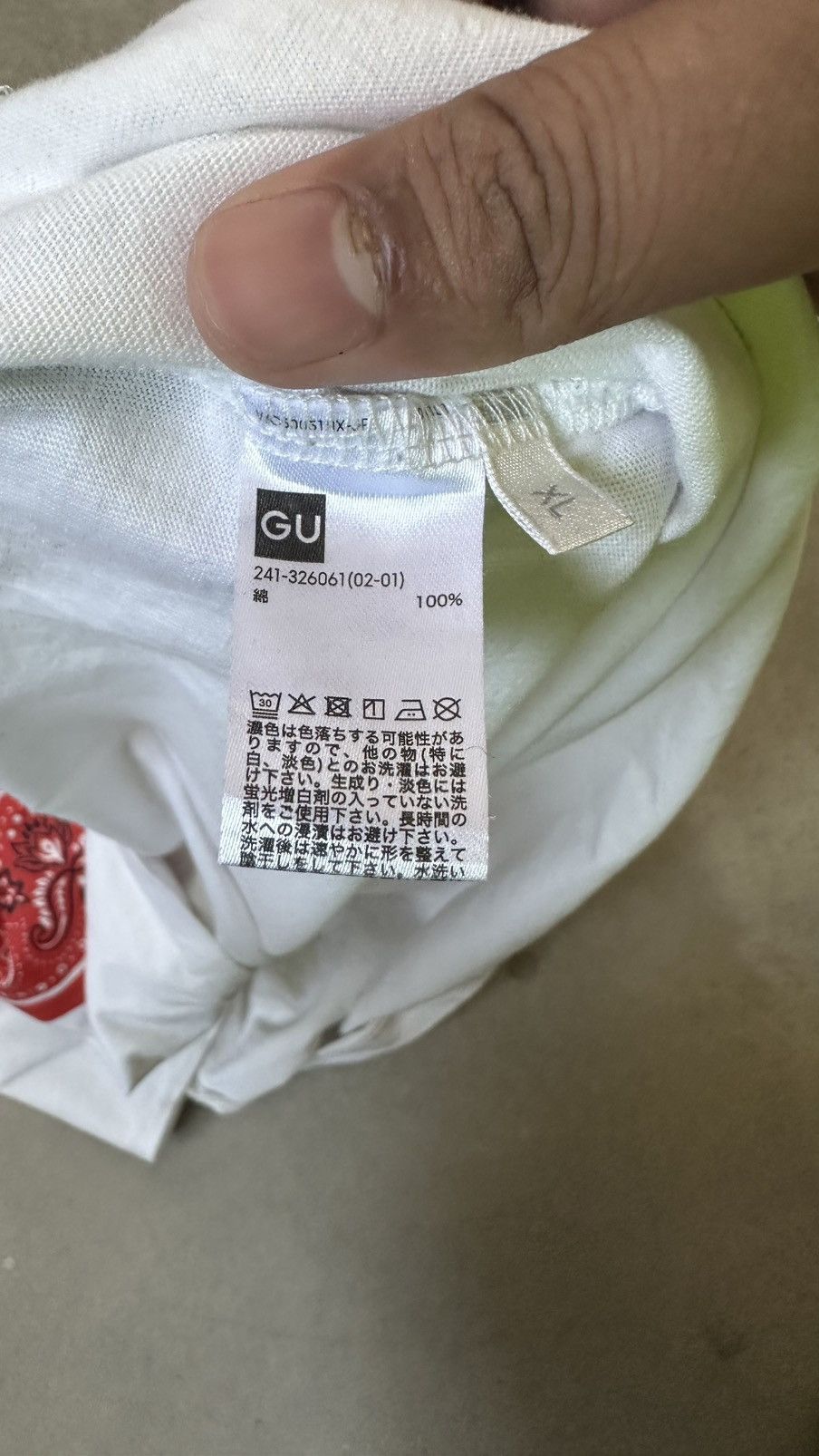 GU VINTAGE MARUYAMA NATIONAL MARKET BANDANA JAPAN TEE Size US L / EU 52-54 / 3 - 7 Thumbnail