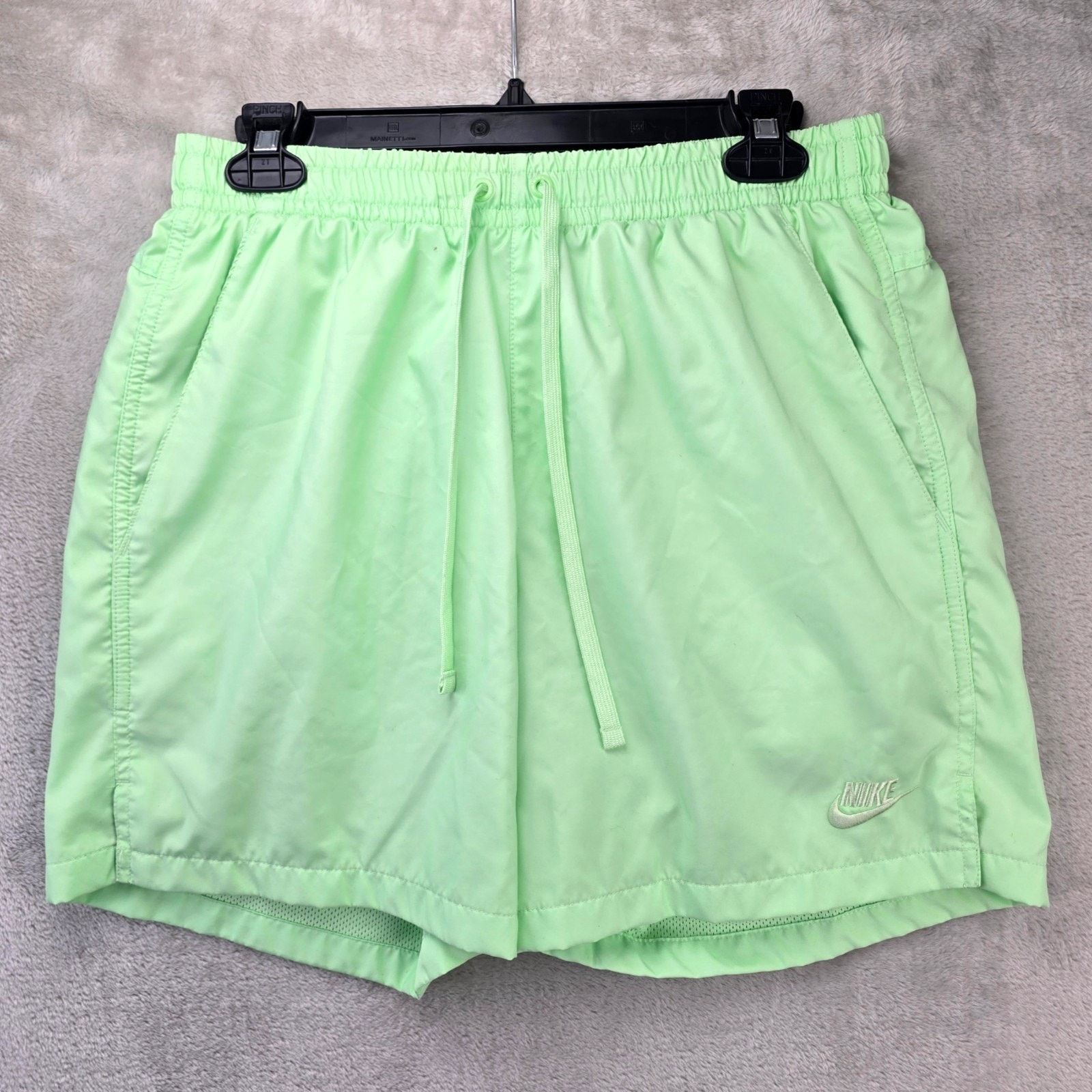 Nike Nike Club Woven Flow Shorts Mens M Green Performance Size US 30 / EU 46 - 1 Thumbnail