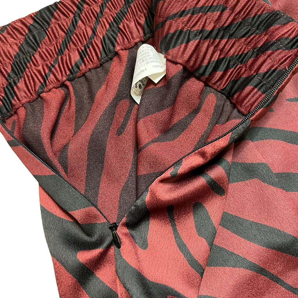 Zara NWT Zara Animal print pencil skirt Maroon Size 28" / US 6 / IT 42 - 13 Thumbnail
