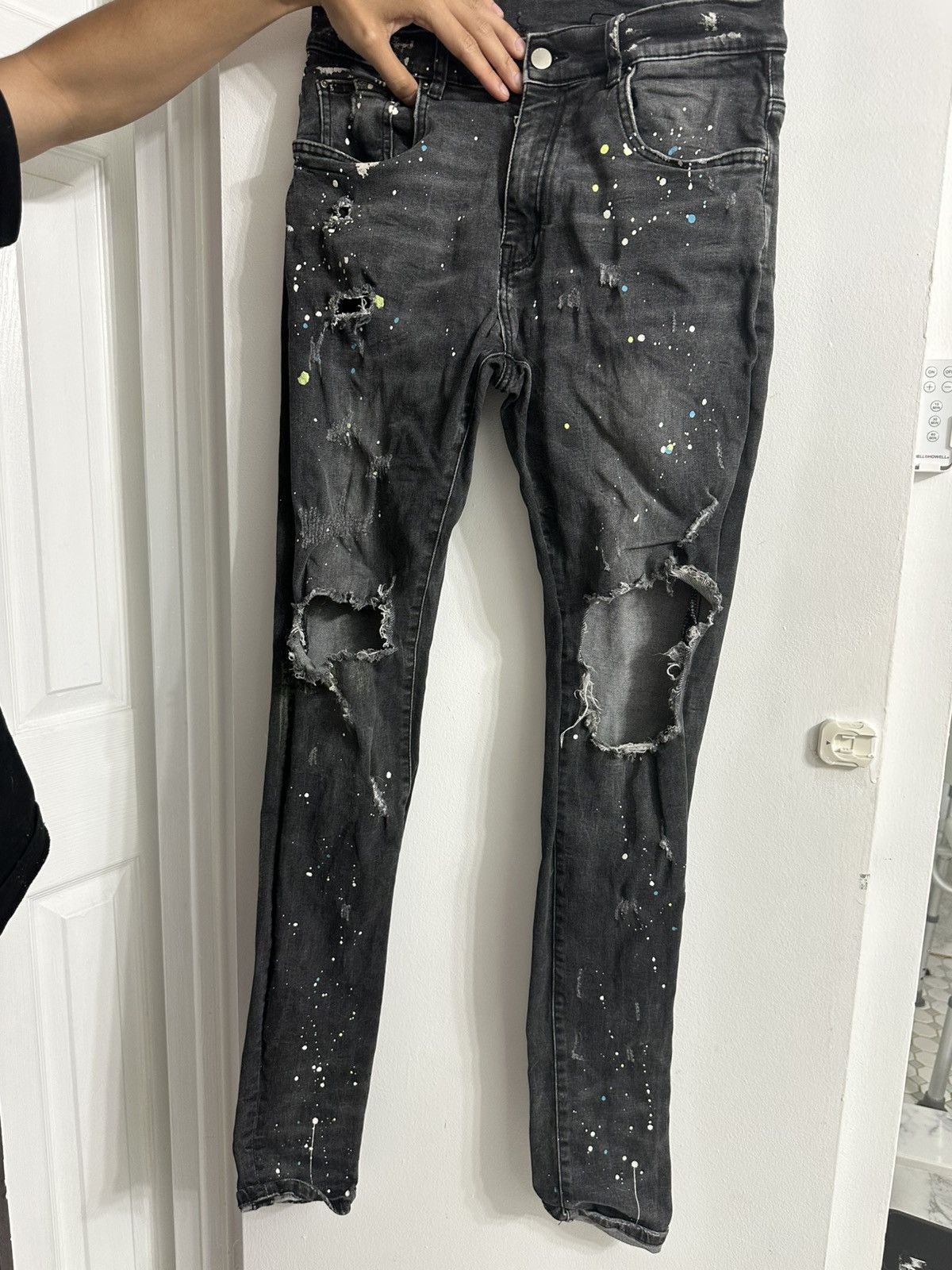 Amiri Amiri Black Paint Splatter Distressed Skinny Jeans Size US 29 - 1 Thumbnail