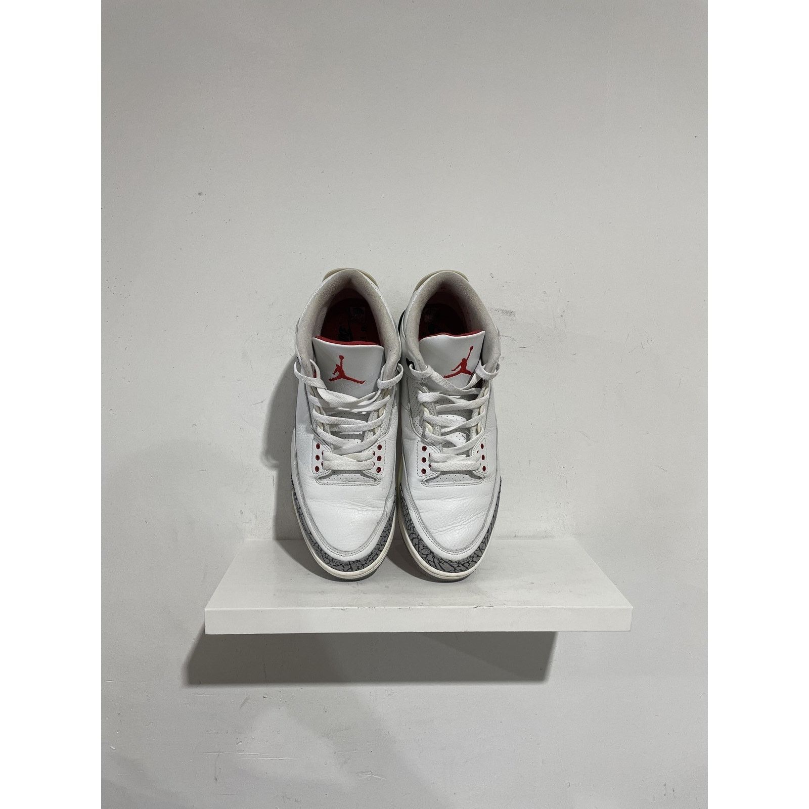 Nike NIKE JORDAN 3 WHITE CEMENT REIMAGINED SIZE 12 PREOWNED Size US 12 / EU 45 - 3 Thumbnail