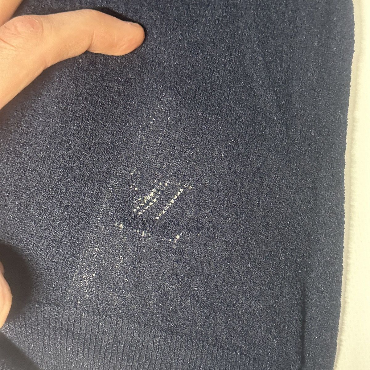 Louis Vuitton Louis Vuitton Women’s Navy Knit Sweater Size M / US 6-8 / IT 42-44 - 8 Thumbnail