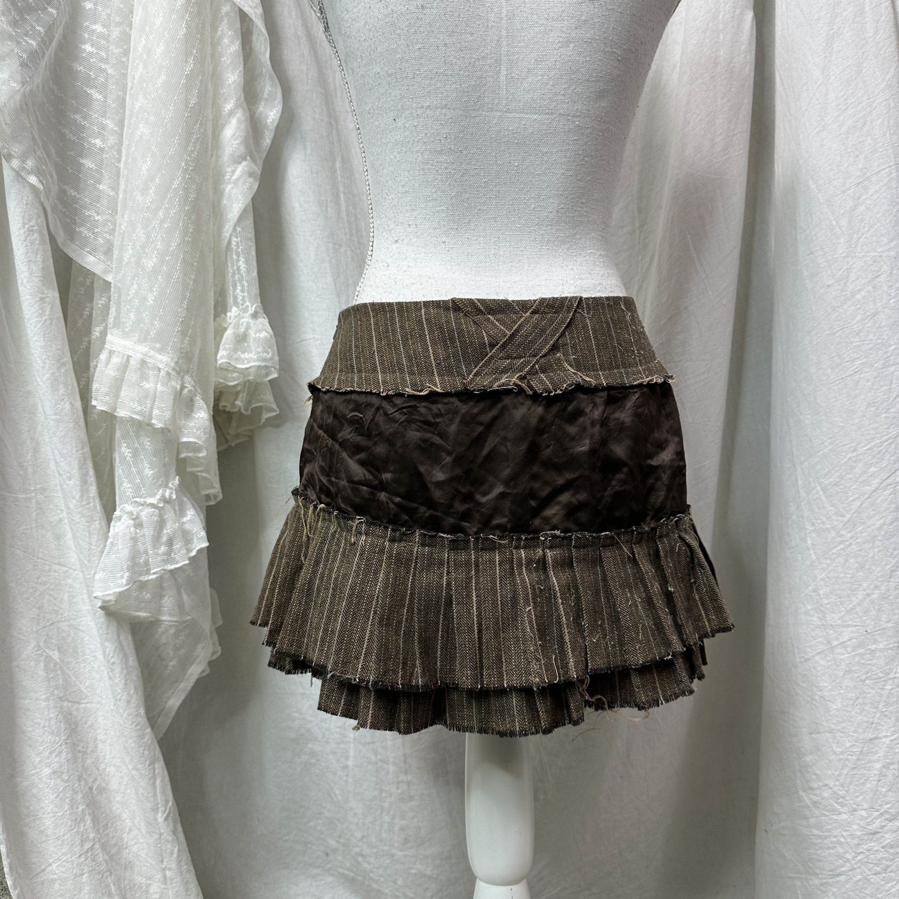 Vintage Vintage Mini Pleated Cottage Core Rhinestones Skirt Y2K Size 25" / US 0 / IT 36 - 5 Thumbnail