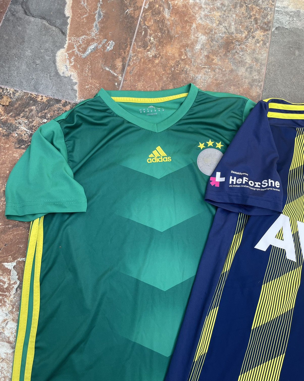 Adidas Last drop!X2 Fenerbahce Jerseys Bundle 2019/2020 Size US M / EU 48-50 / 2 - 6 Thumbnail