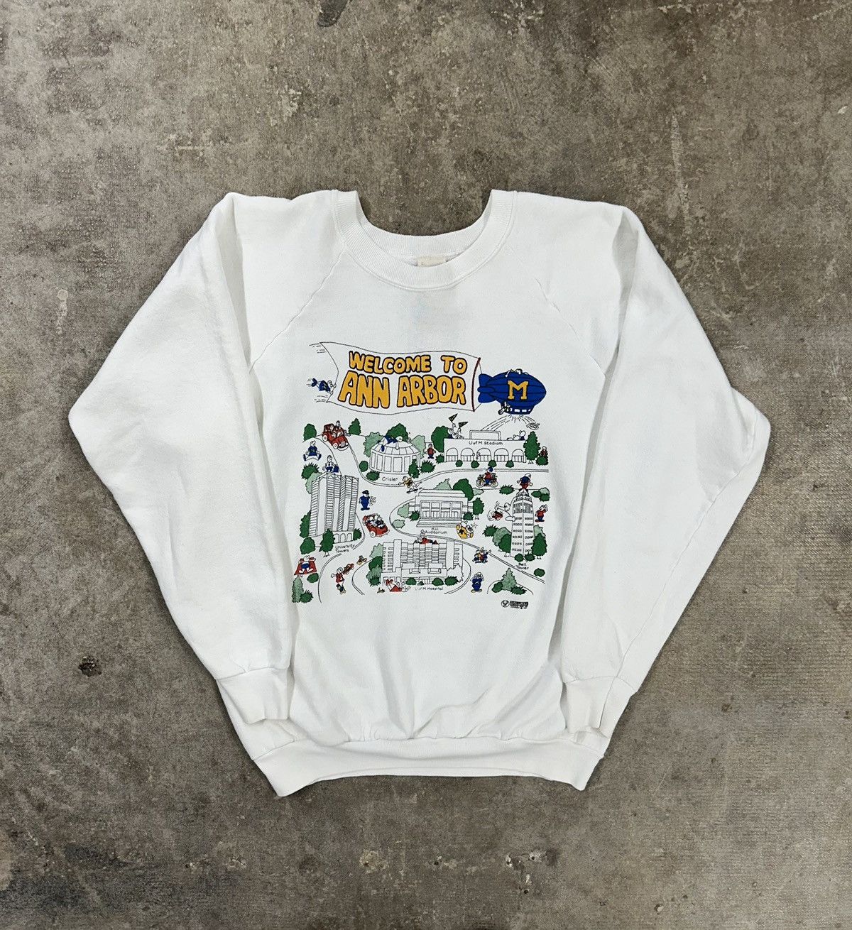 Vintage Vintage 80s Michigan Wolverines Collegiate Sweatshirt Size US L / EU 52-54 / 3 - 1 Thumbnail