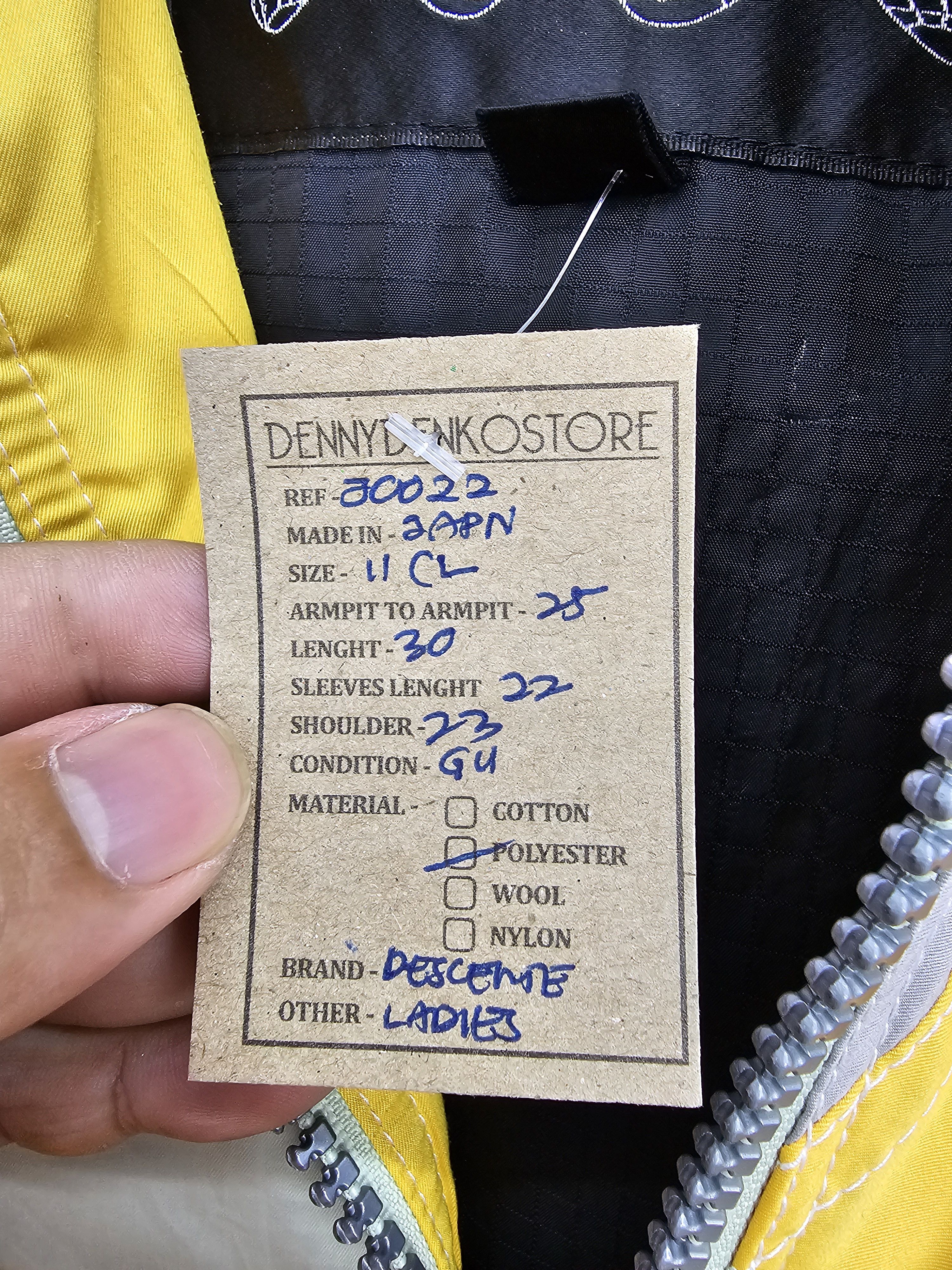 Descente Vintage DESCENTE Ladies Half Zipper Ski Jacket J0022 Size L / US 10 / IT 46 - 12 Thumbnail