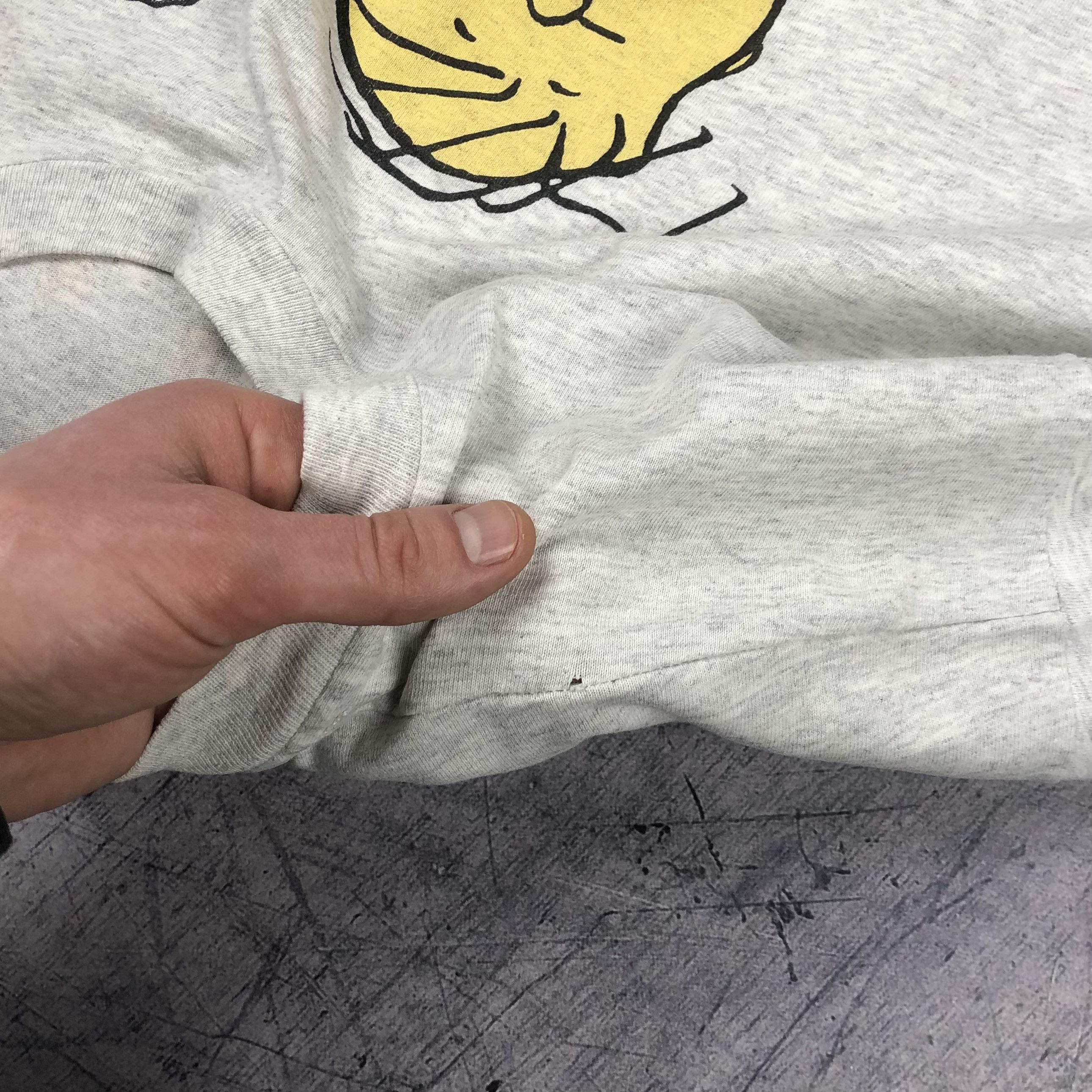 Peanuts 90s Peanuts Snoopy USA Security Thing Single Stitch Tee Size US XL / EU 56 / 4 - 16 Thumbnail
