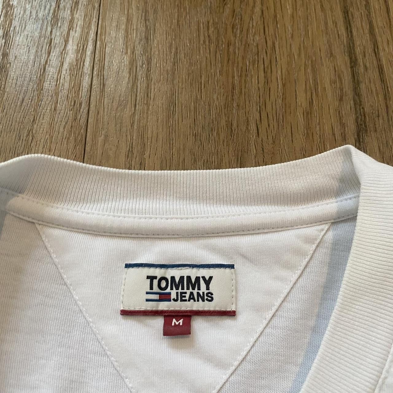 Tommy Hilfiger Tommy Hilfiger white cropped t-shirt with Size US M / EU 48-50 / 2 - 5 Thumbnail