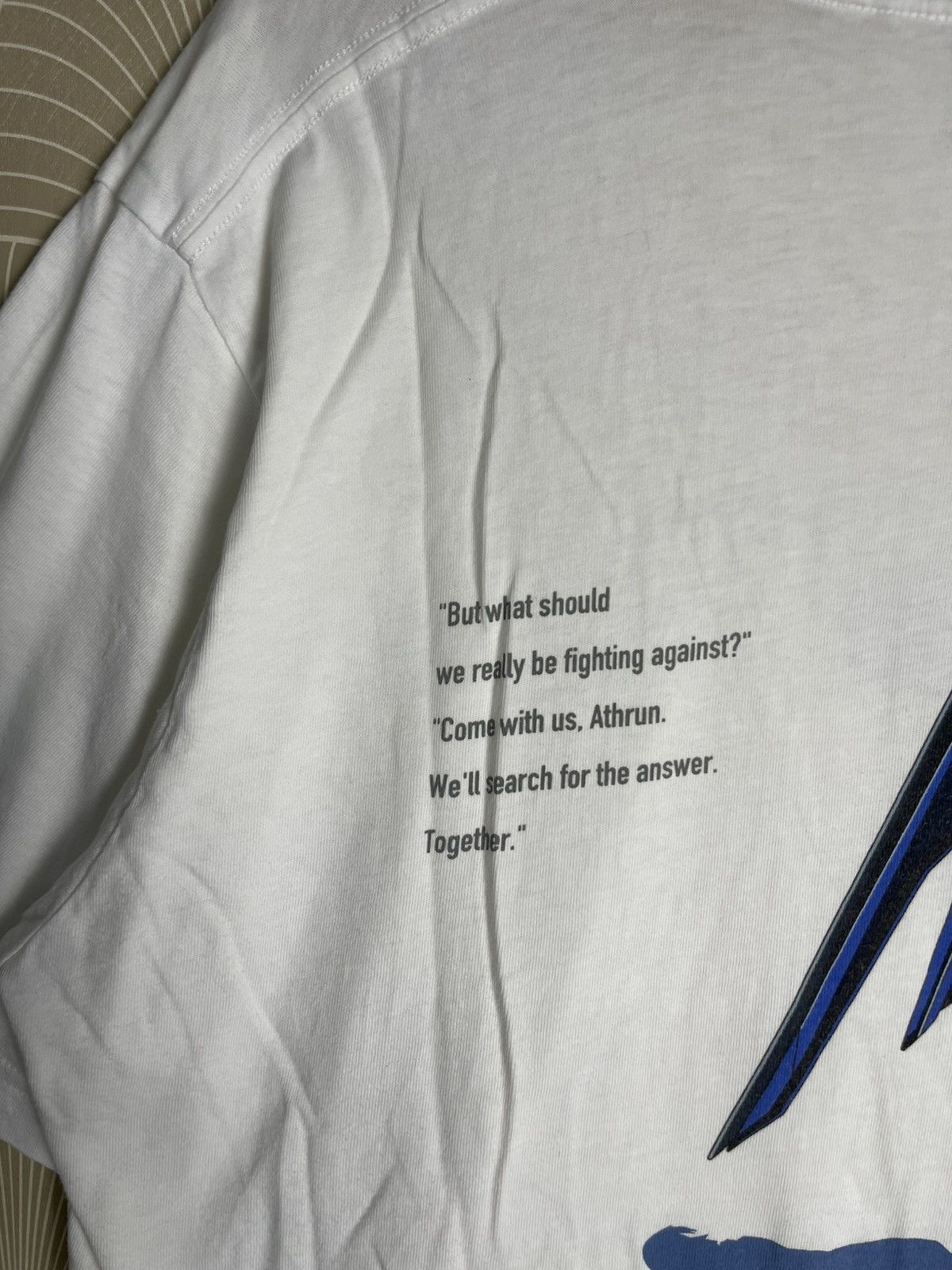 Anime × Japanese Brand × Uniqlo 2000s FREEDOM GUNDAM TSHIRT SOLO CHARACTER HERO Size US XL / EU 56 / 4 - 15 Thumbnail