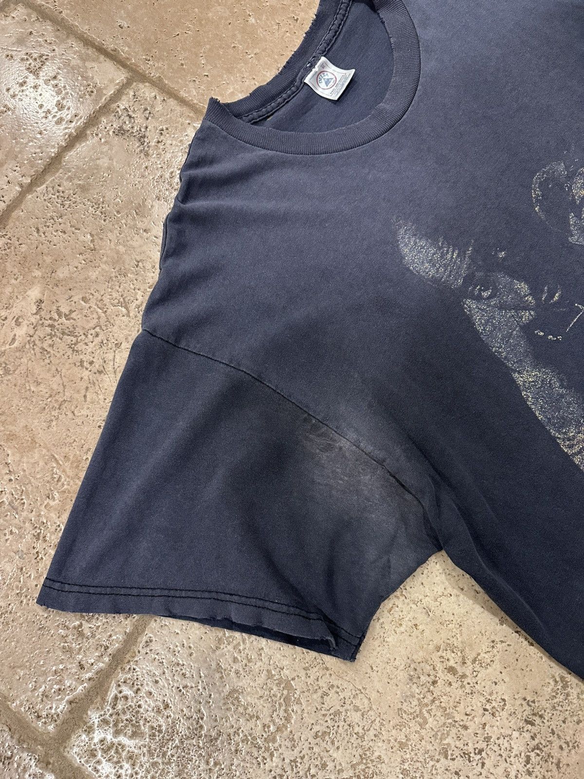 Vintage Vintage 1997 Tupac “Stop the Violence” Distressed Rap Tee Size US XL / EU 56 / 4 - 7 Thumbnail